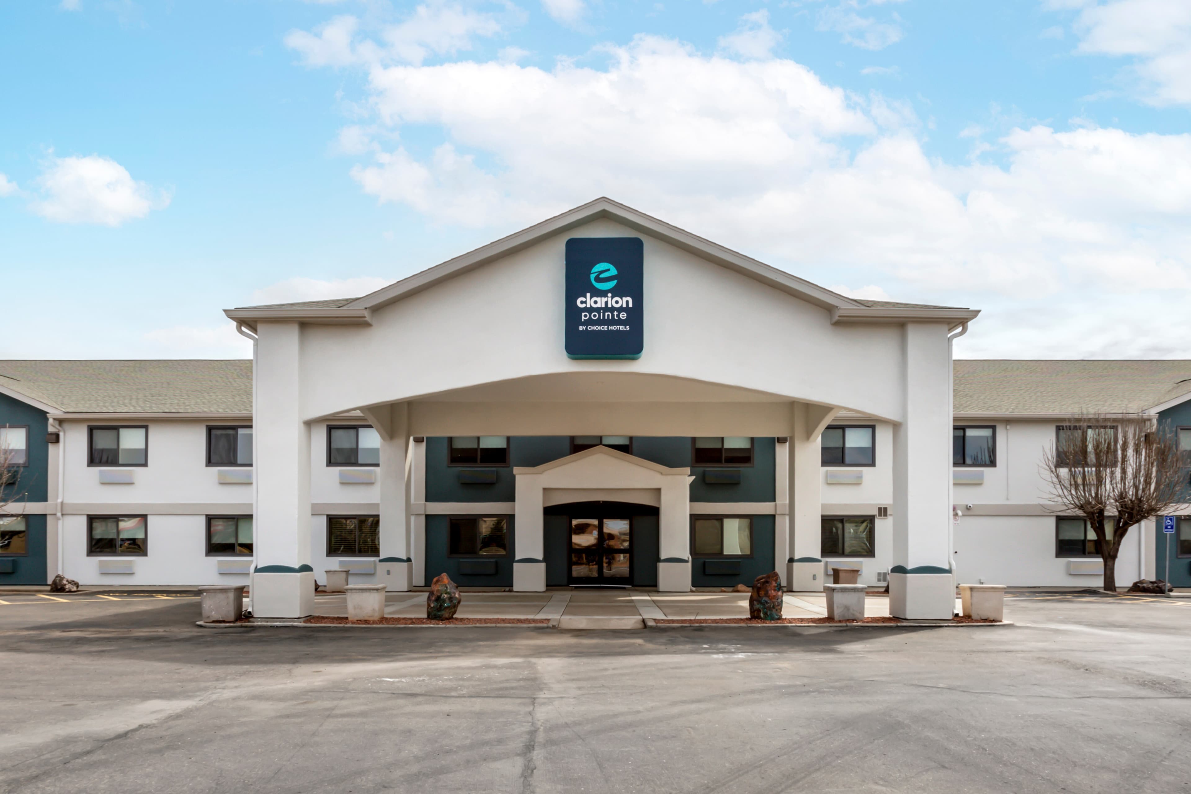 Clarion Pointe Prescott Valley - Image 1