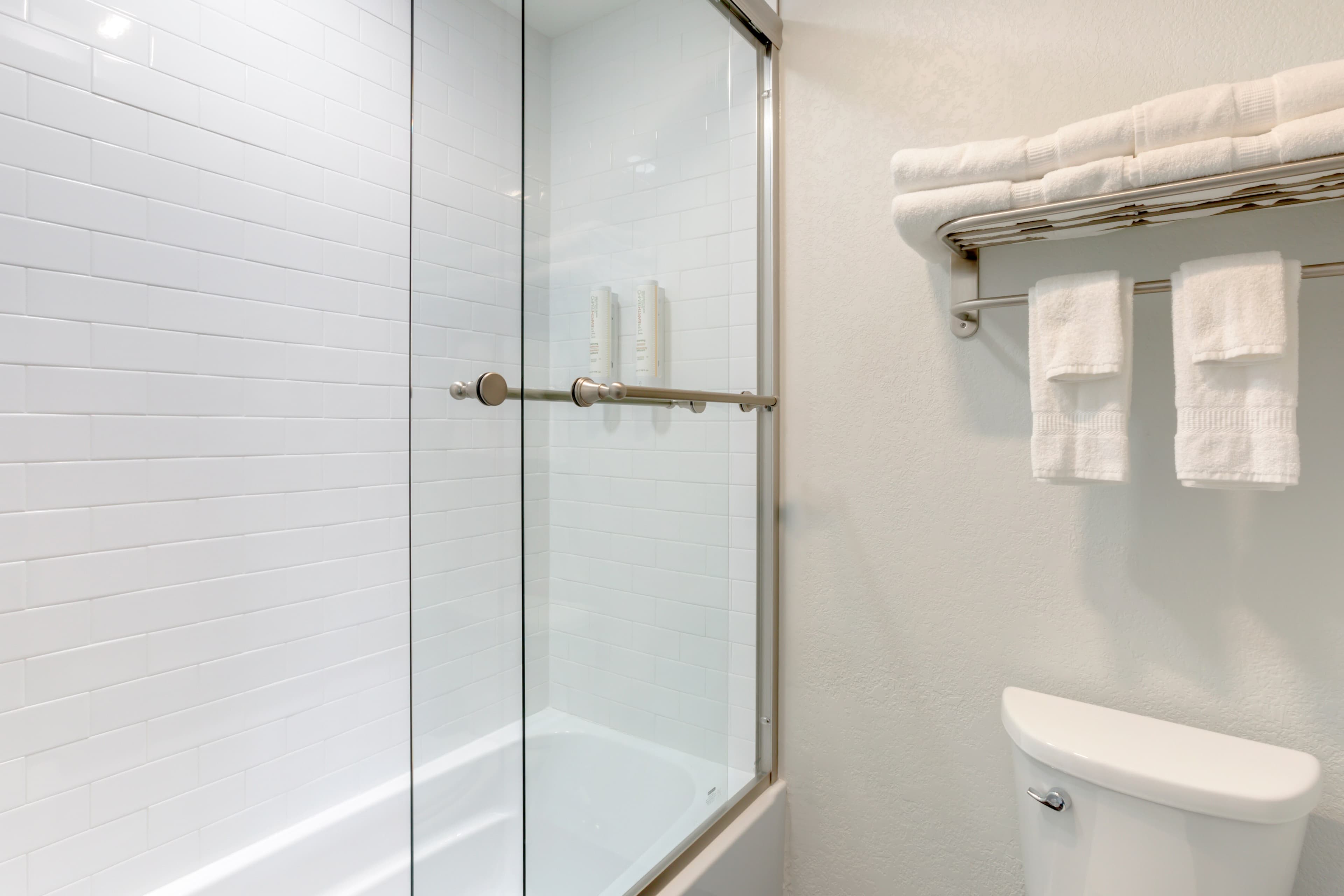 Clarion Pointe Prescott Valley — 16