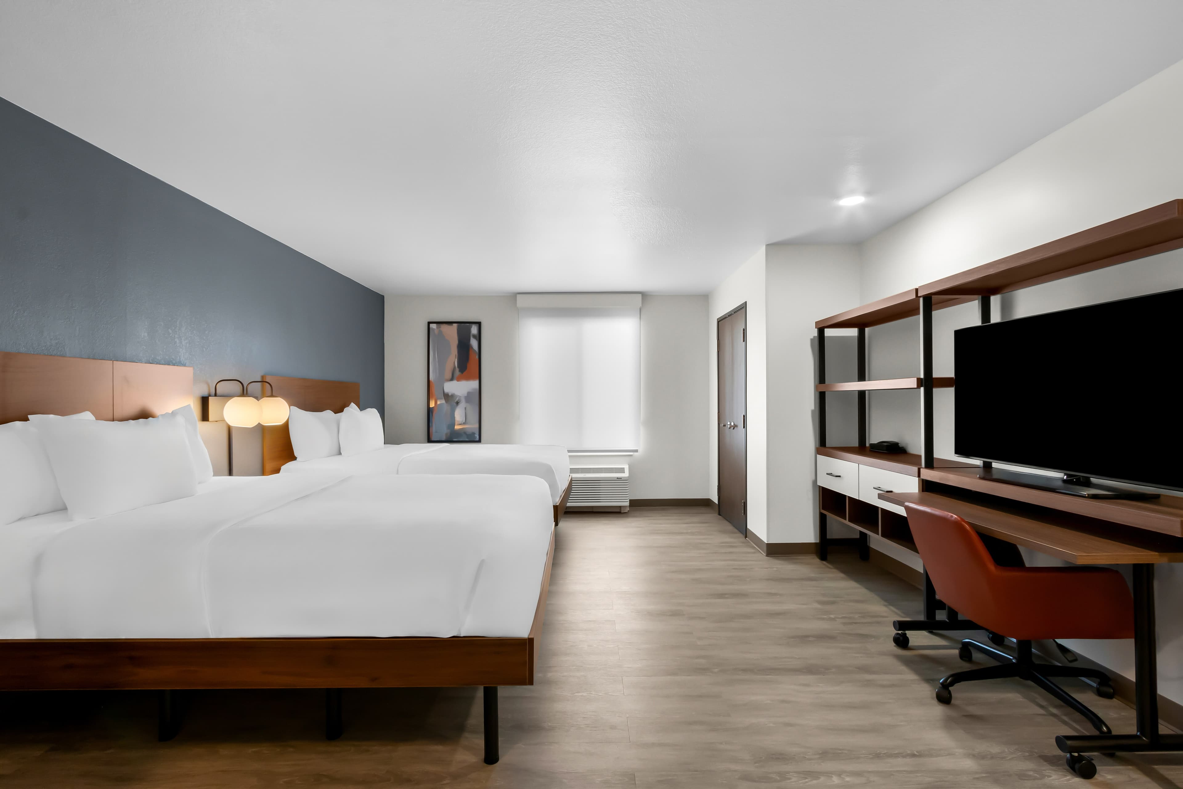 Everhome Suites Glendale Sports & Entertainment District — 15