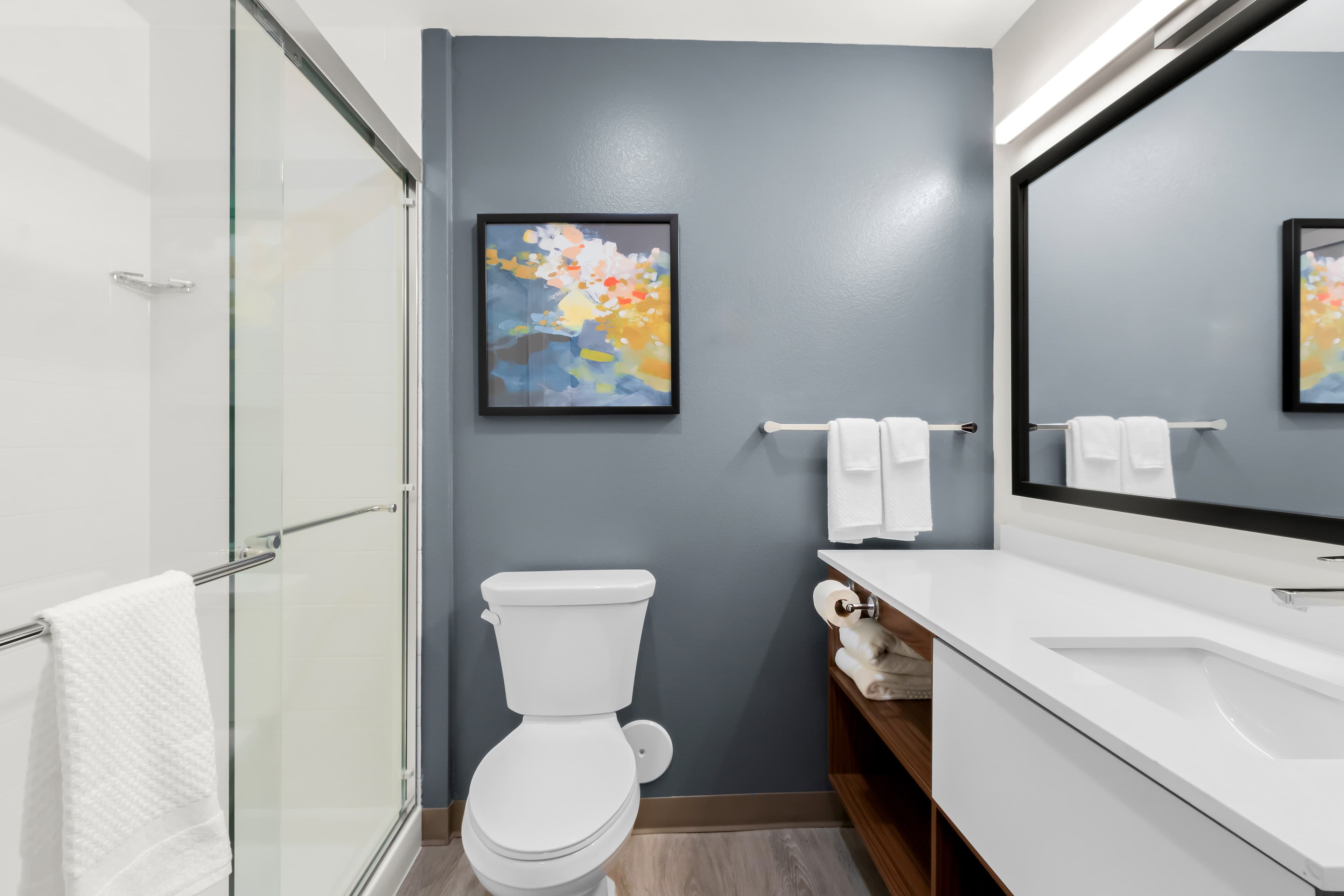 Everhome Suites Glendale Sports & Entertainment District — 14