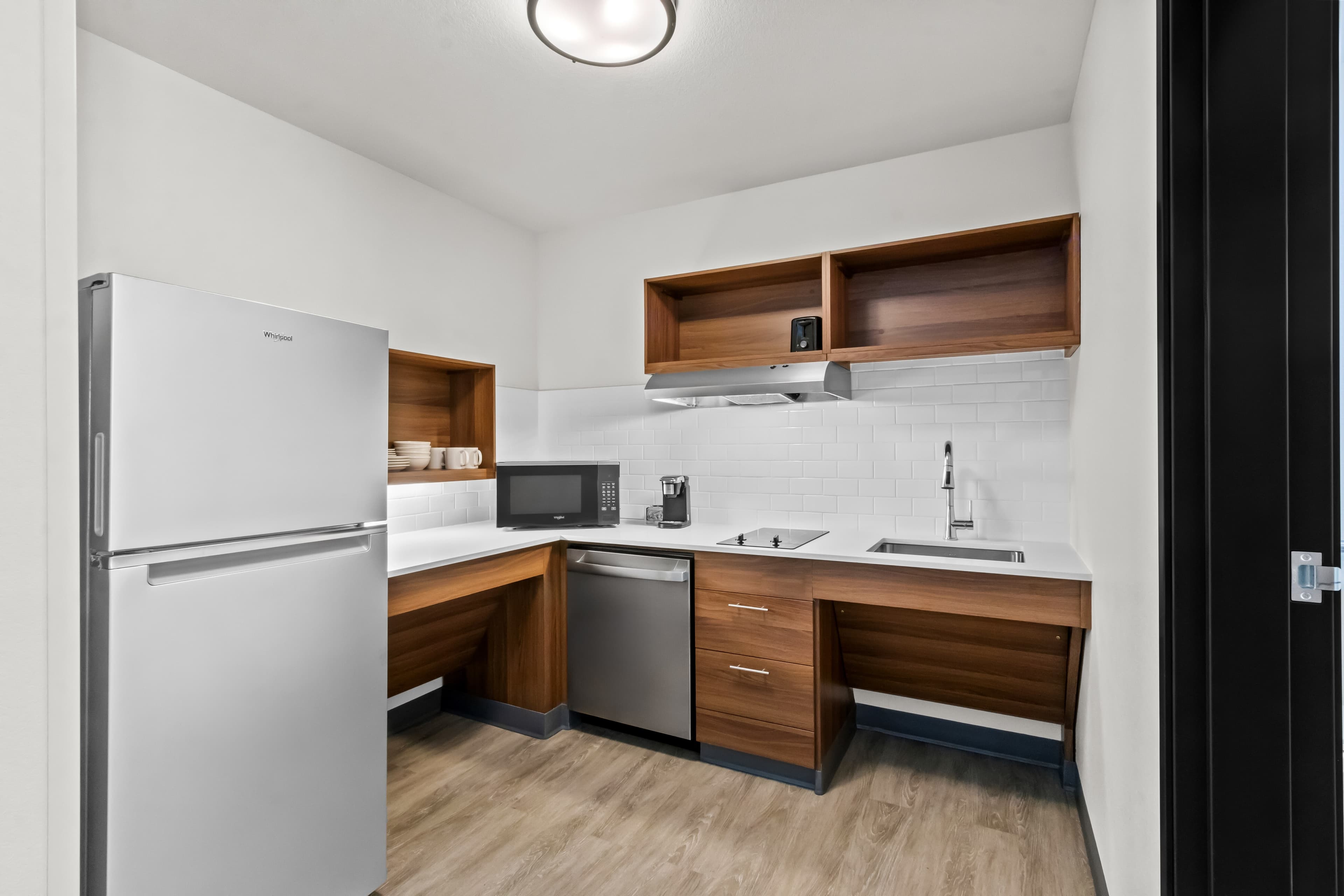 Everhome Suites Chandler Phoenix Fashion Center — 8