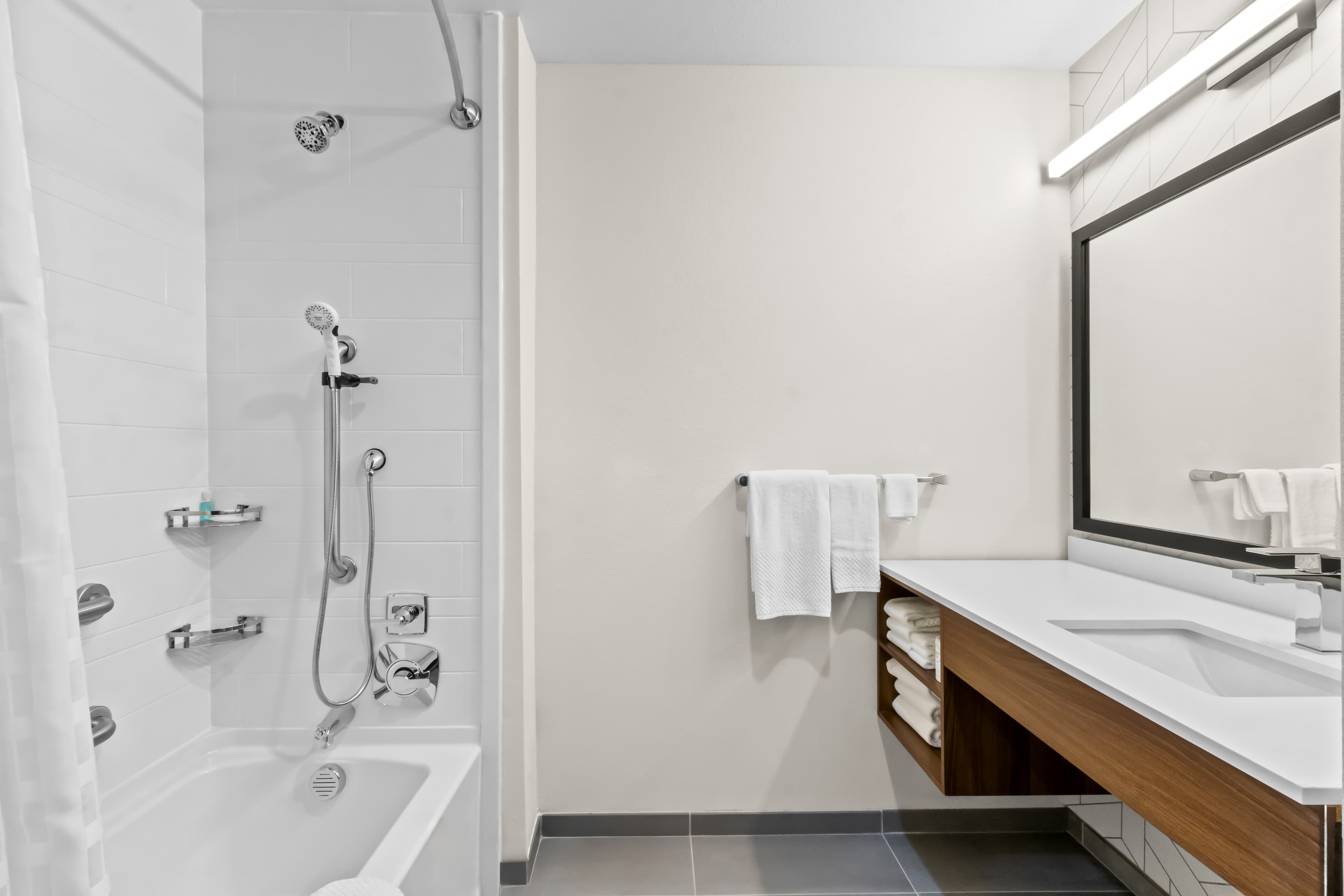 Everhome Suites Chandler Phoenix Fashion Center — 9