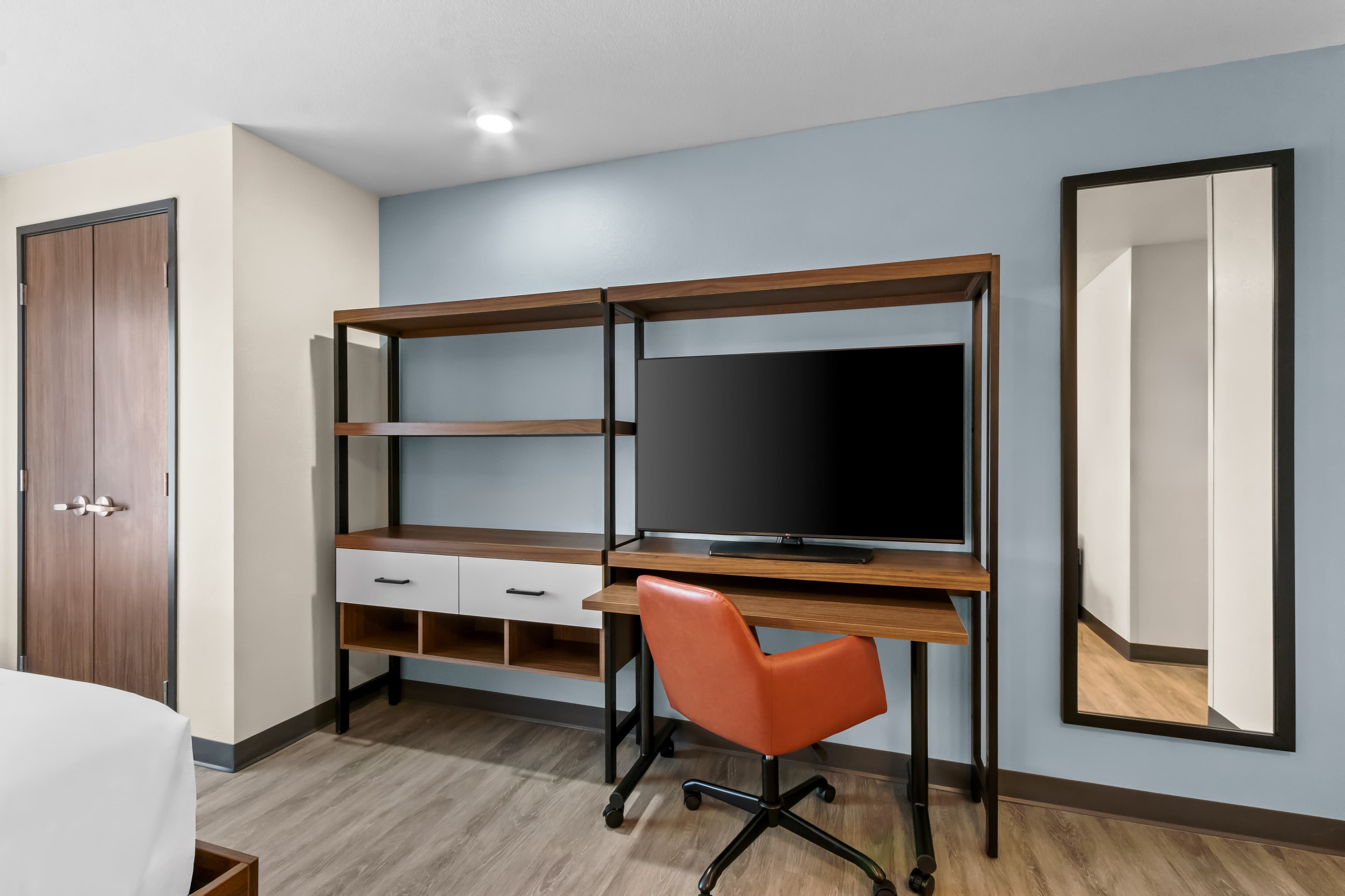 Everhome Suites Chandler Phoenix Fashion Center — 12