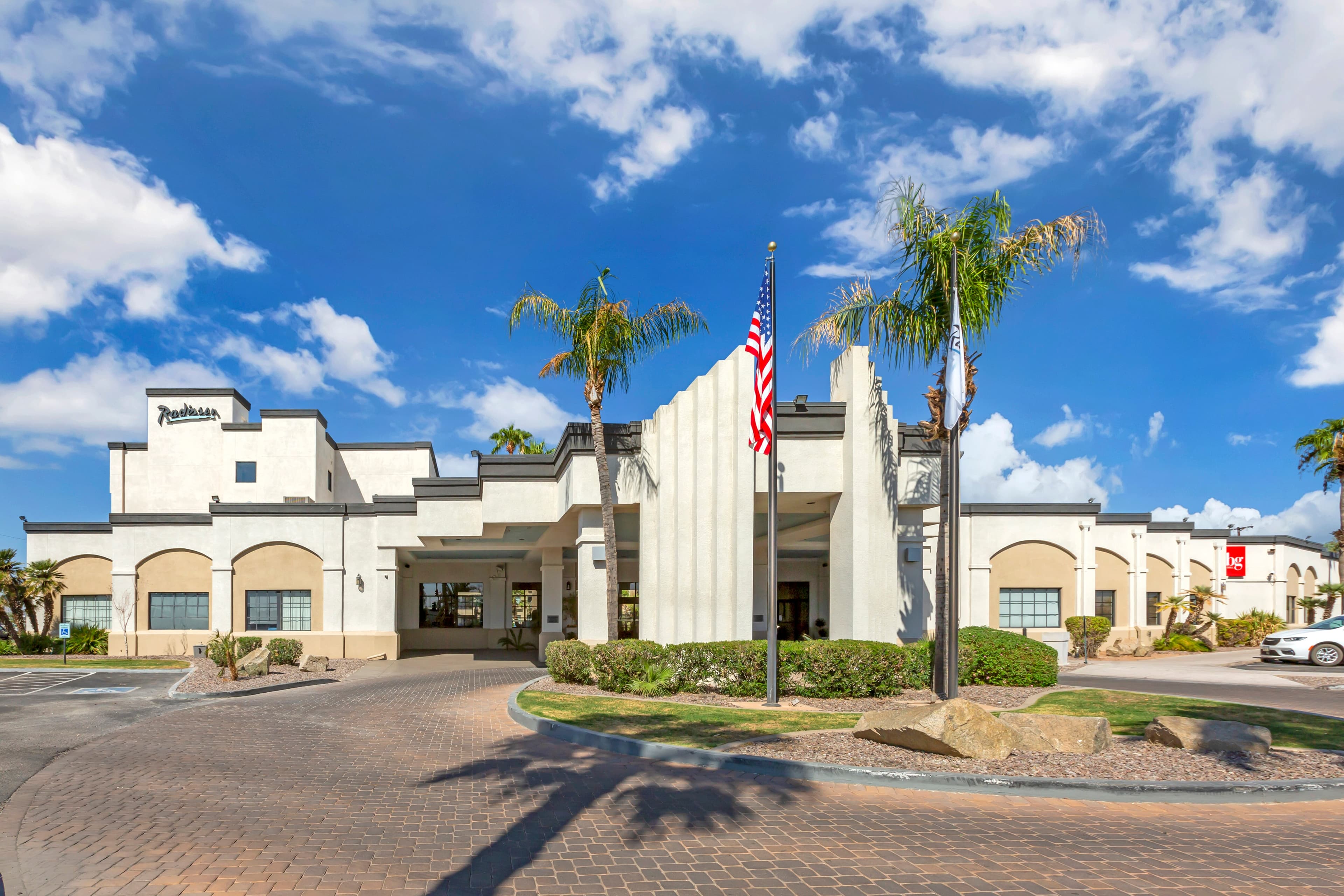 Radisson Hotel Casa Grande - Image 1