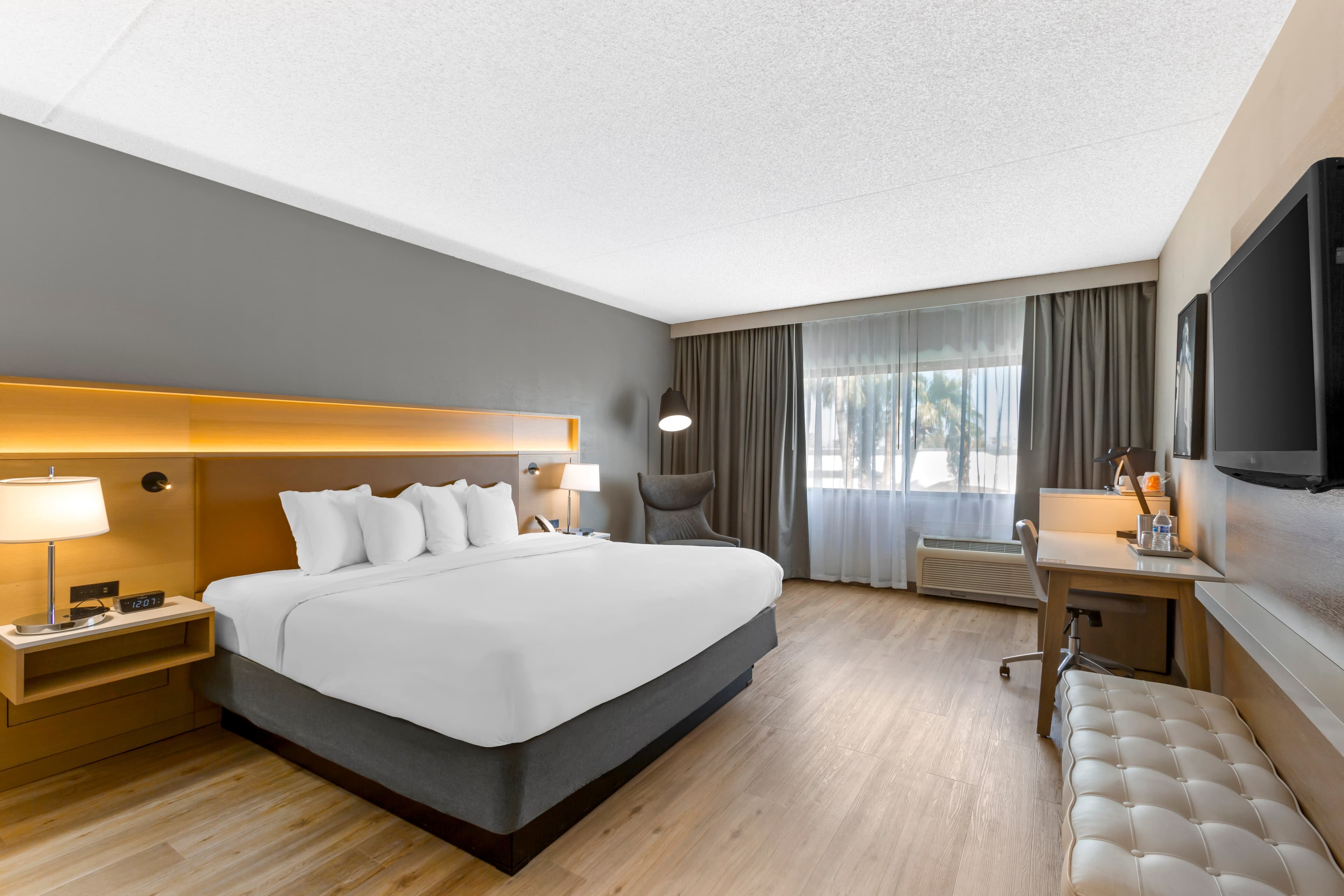 Radisson Hotel Casa Grande - Image 2