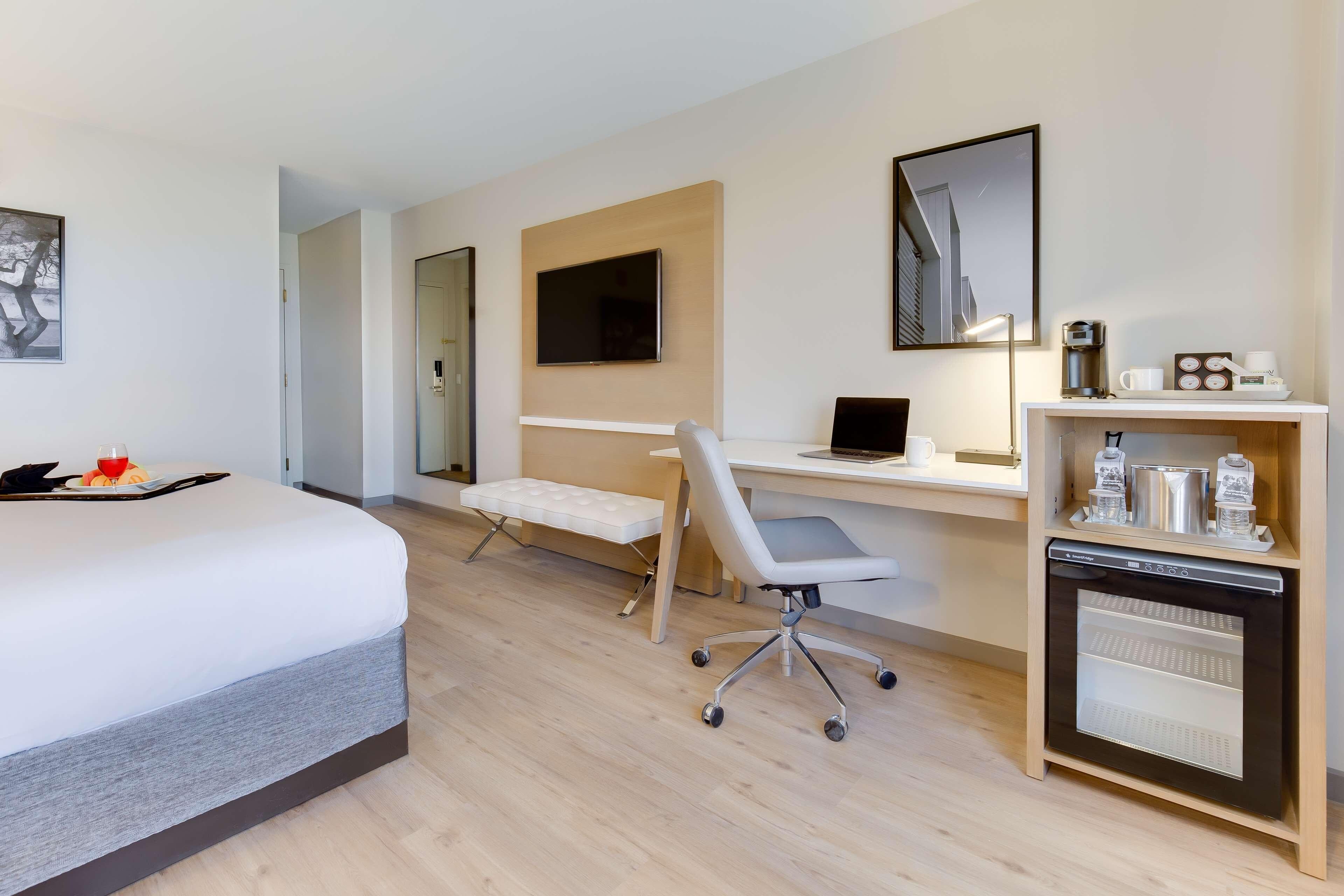 Radisson Hotel Phoenix Airport - Image 4