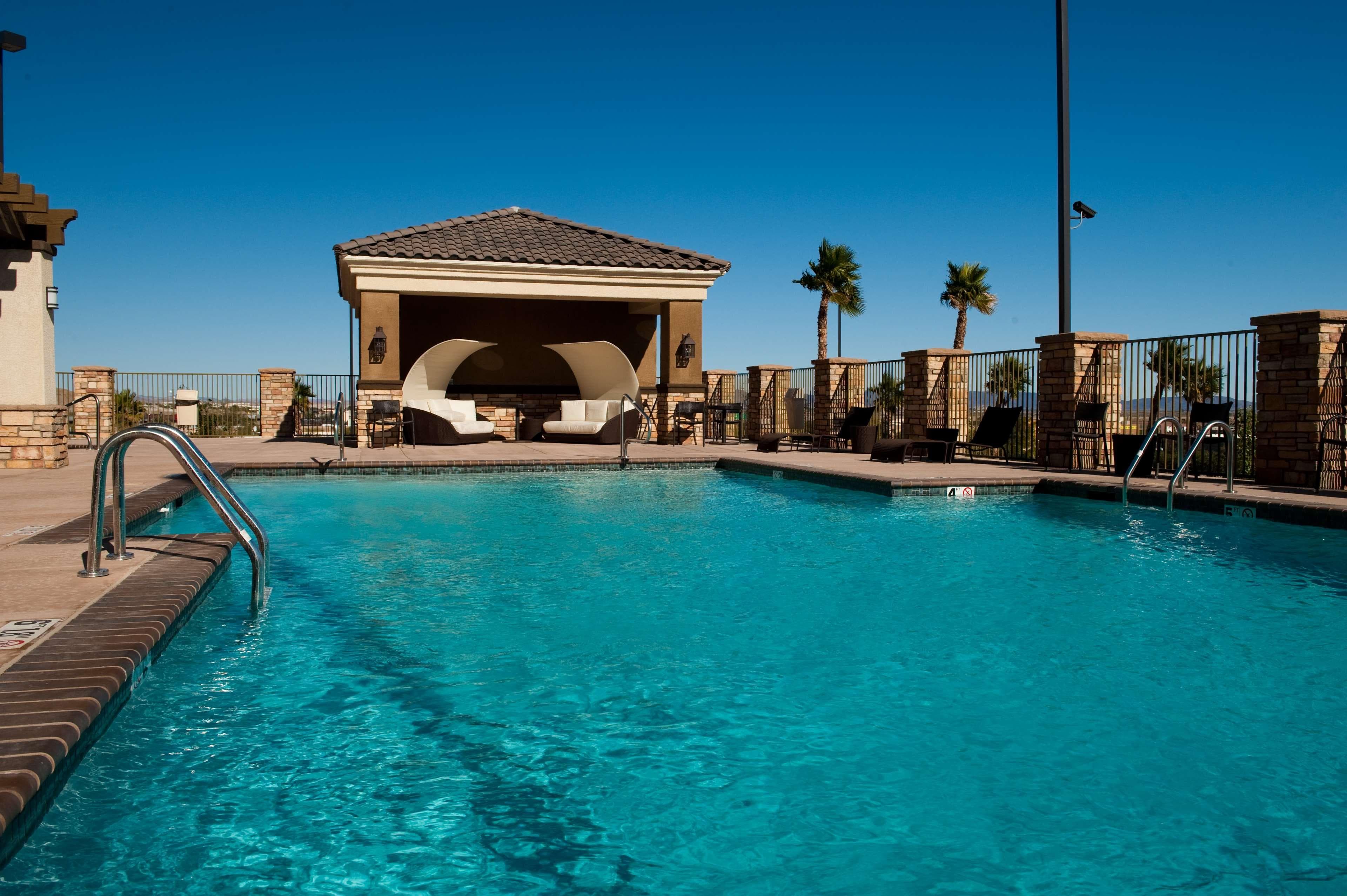 Radisson Hotel Yuma - Image 1