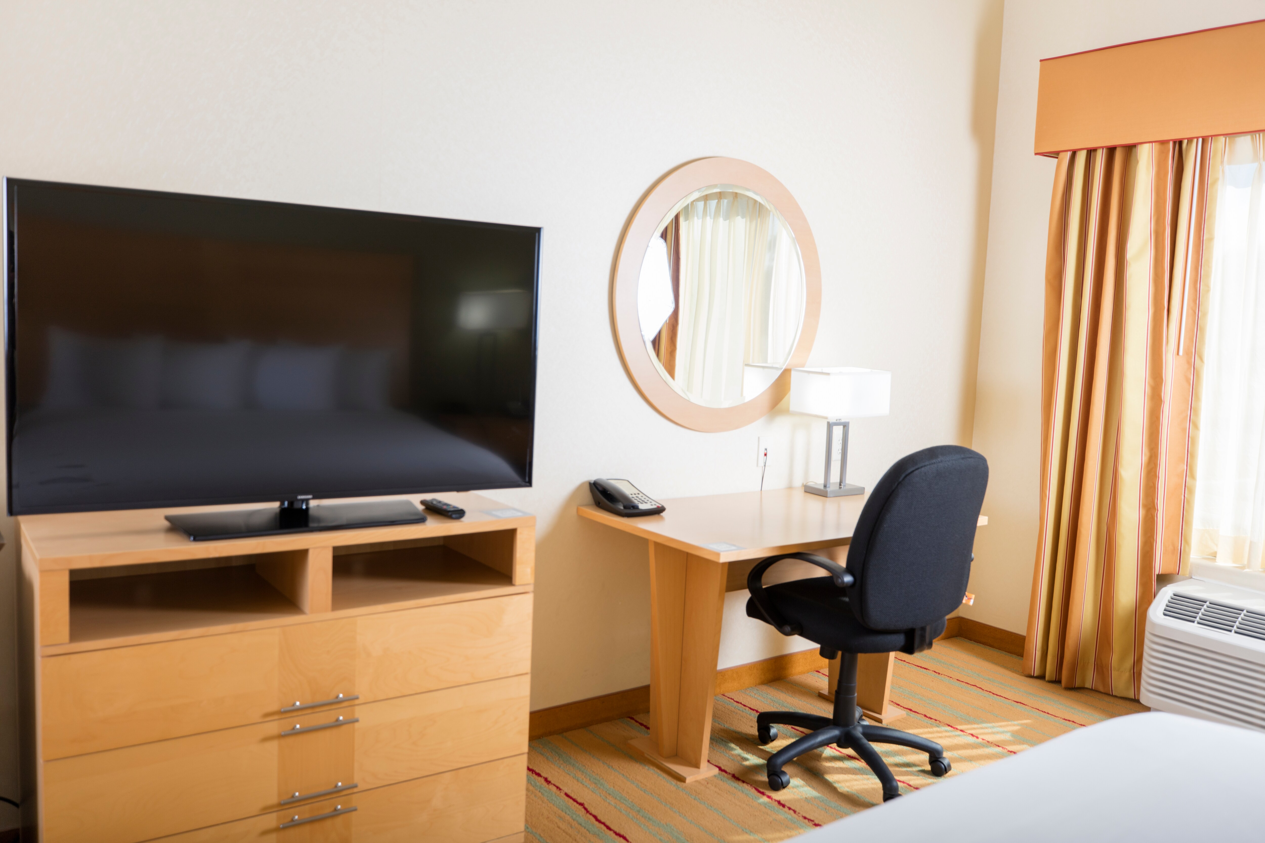 Radisson Hotel Yuma - Image 4