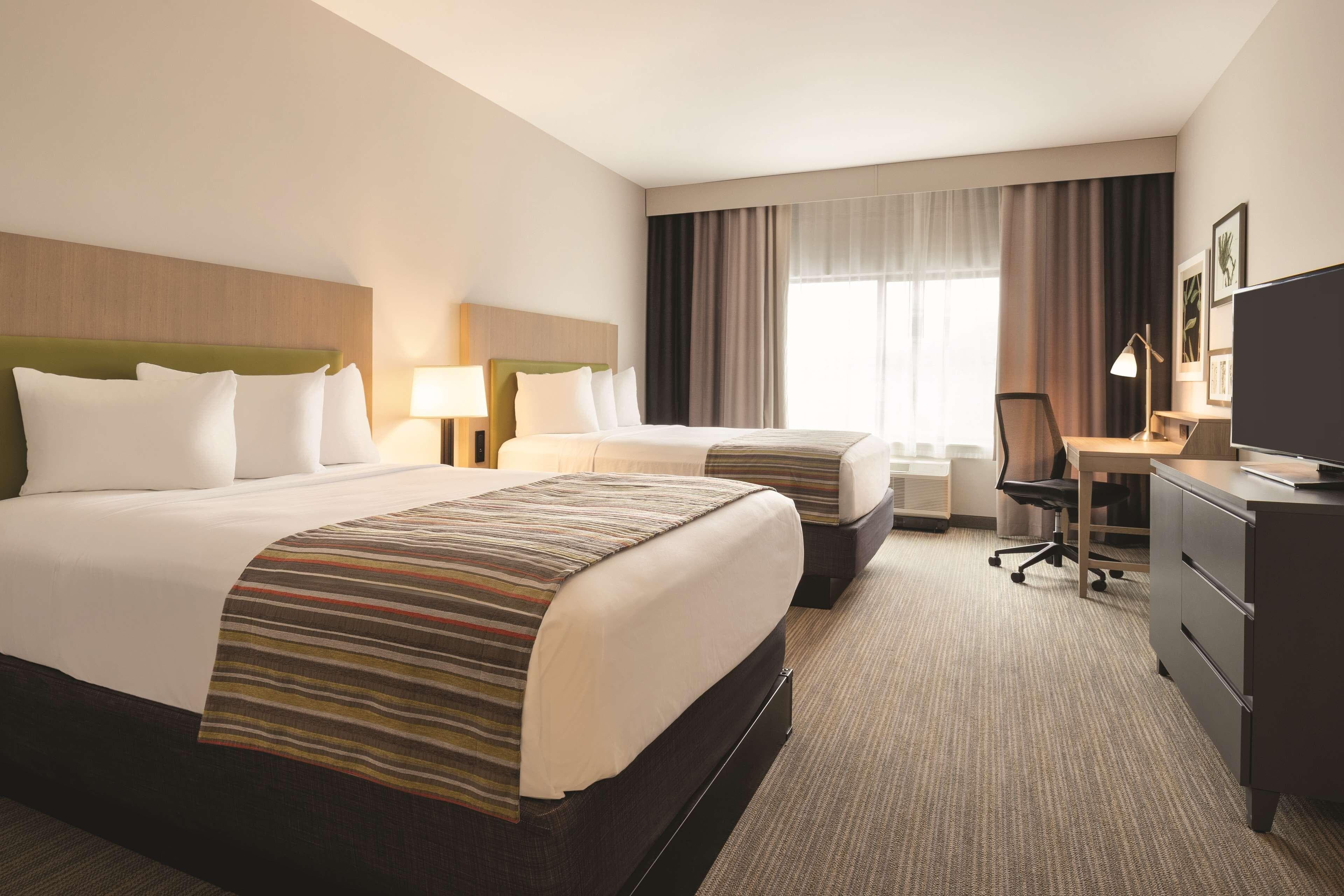 Country Inn & Suites by Radisson, Page, AZ - Image 5