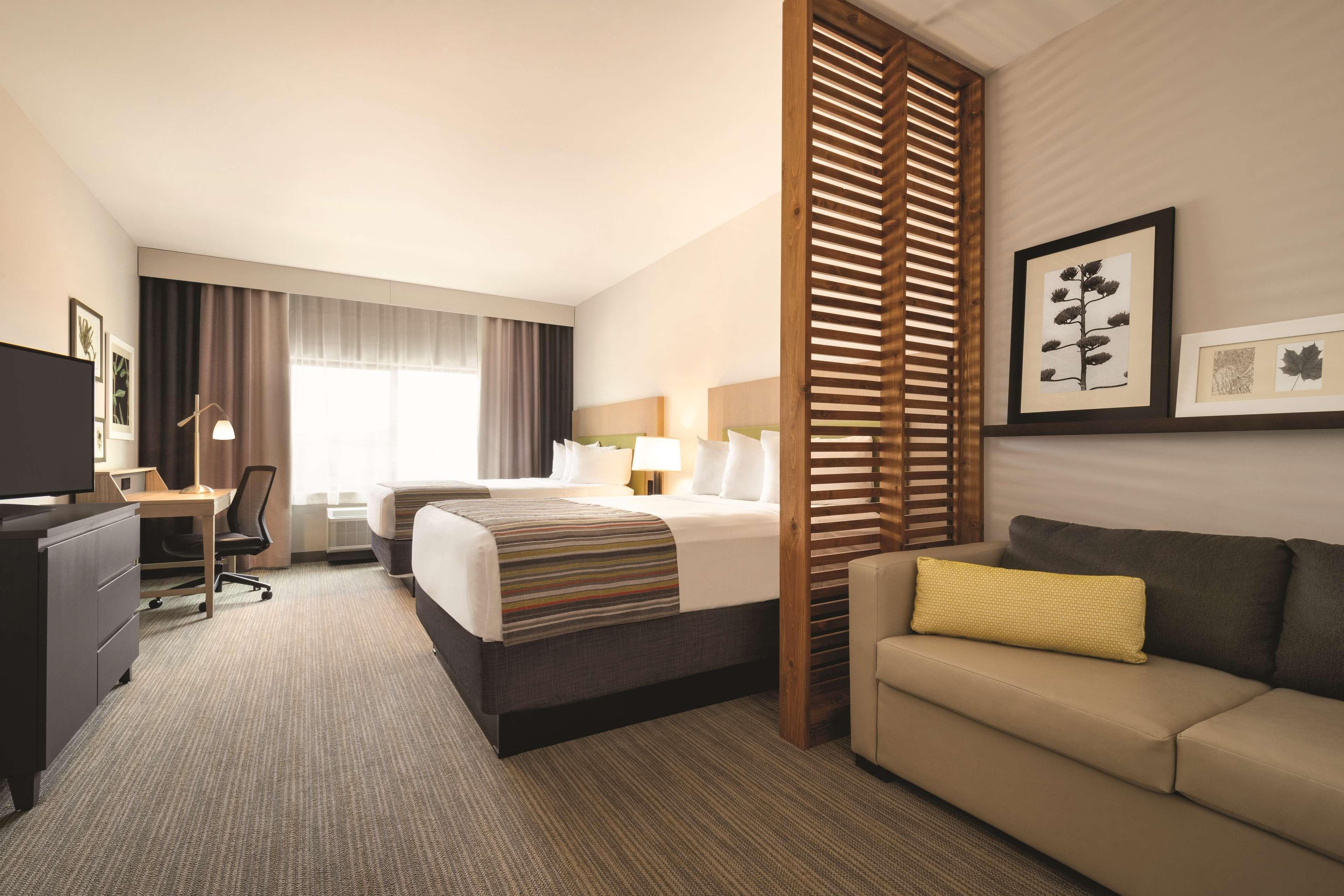 Country Inn & Suites by Radisson, Page, AZ - Image 2