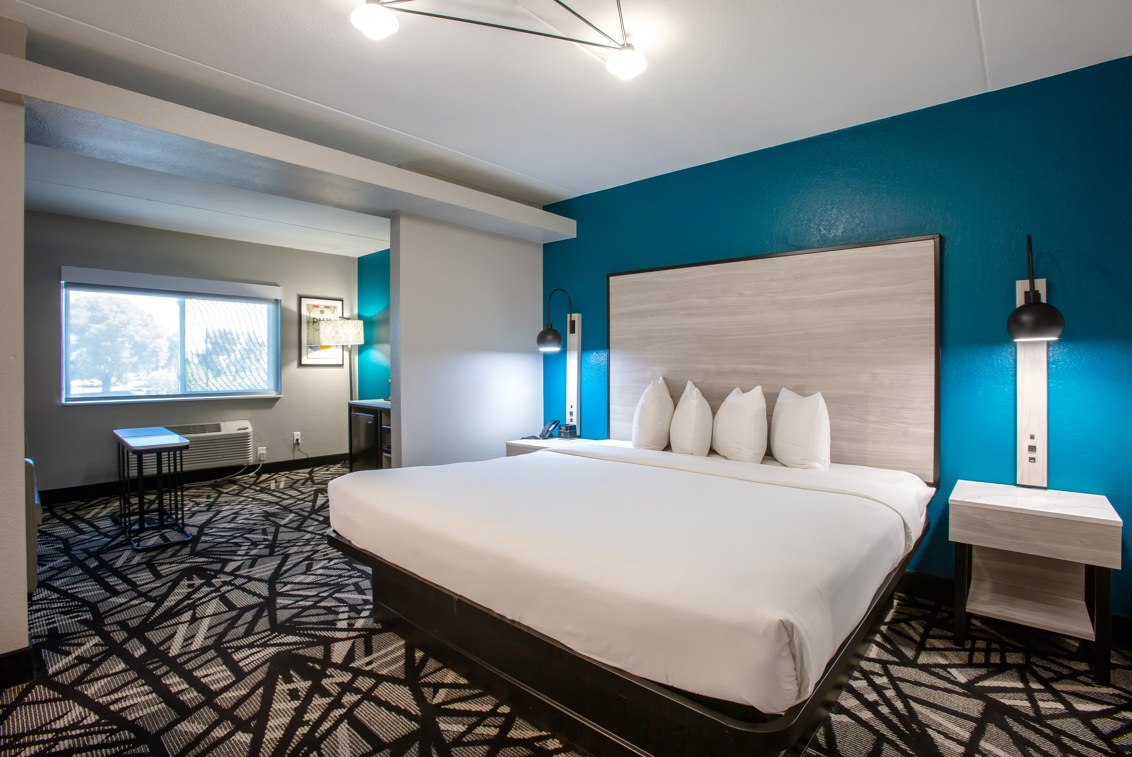 Country Inn & Suites by Radisson, Phoenix Airport, AZ — 5