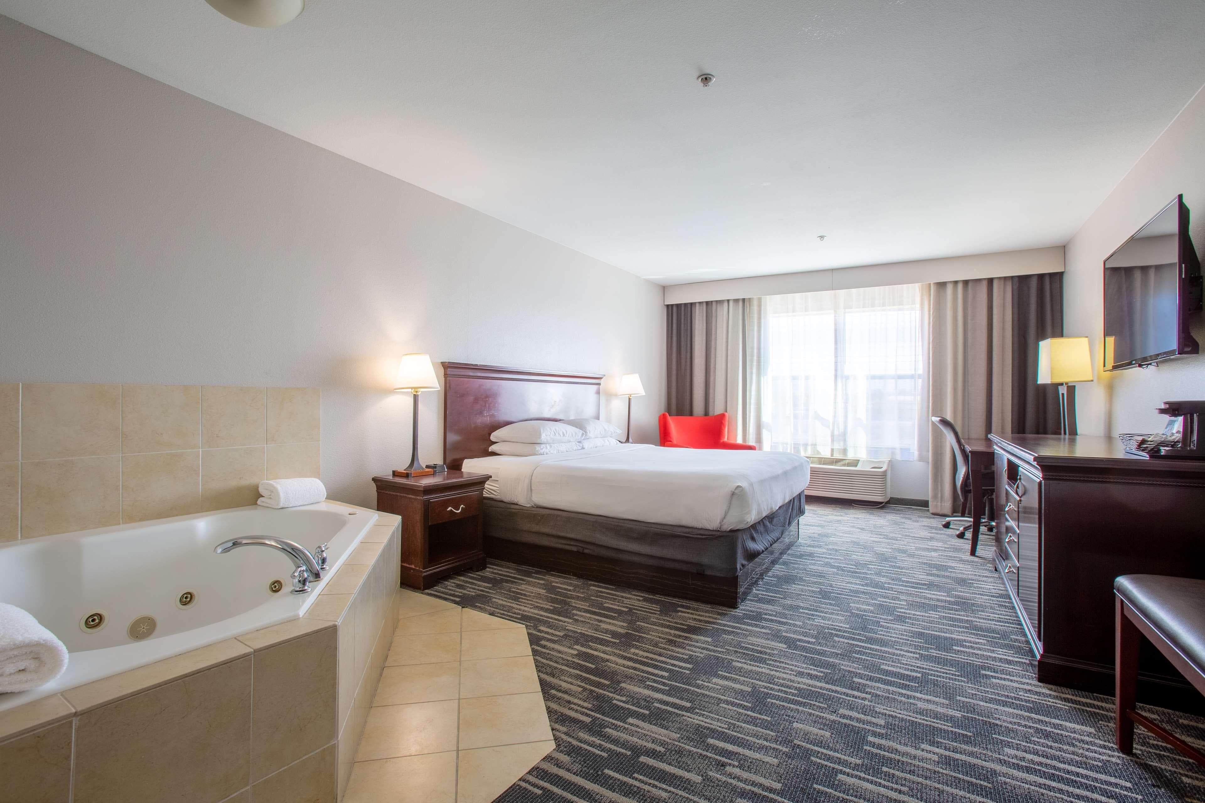 Country Inn & Suites by Radisson, Tucson City Center AZ — 17