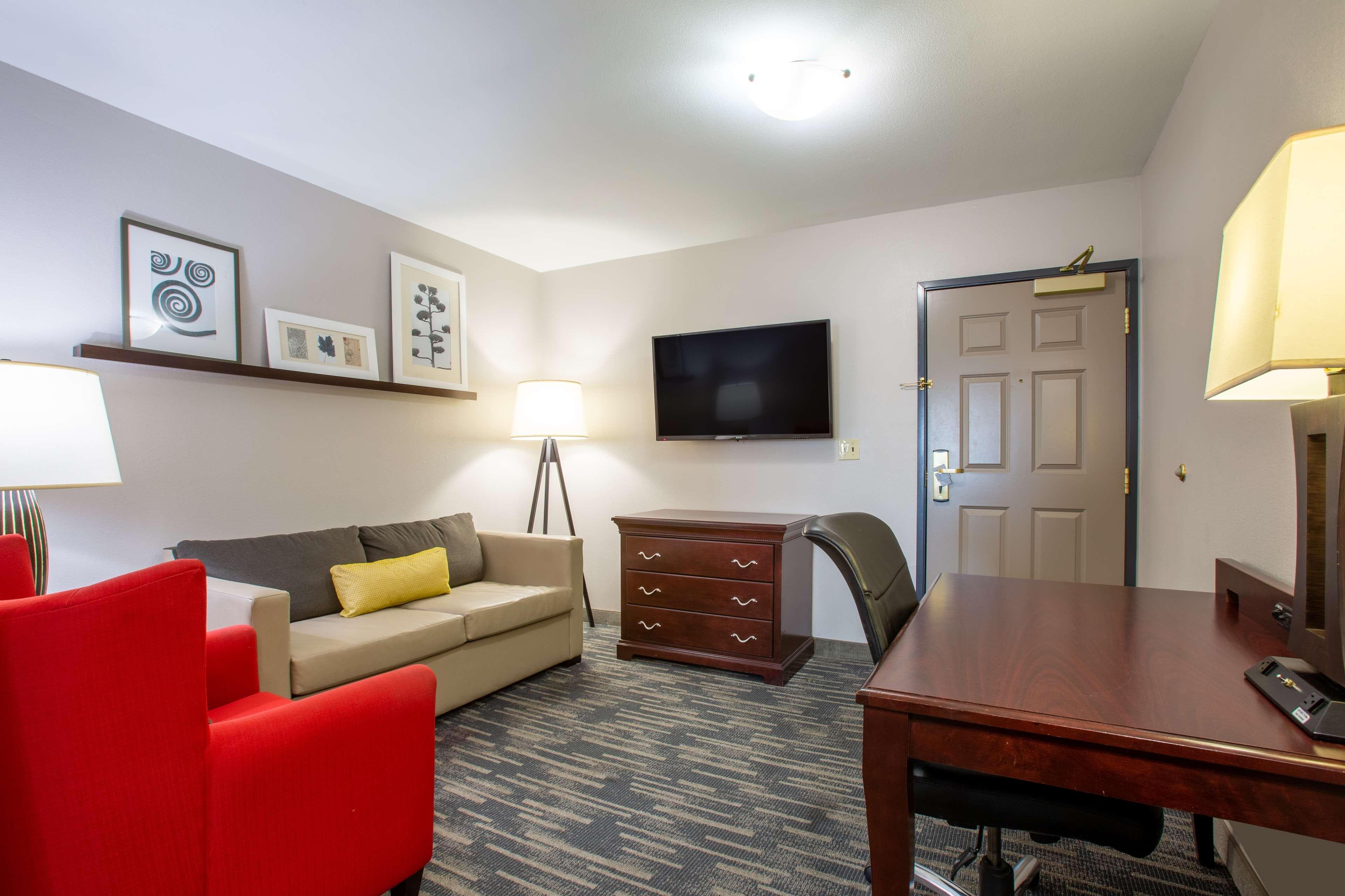 Country Inn & Suites by Radisson, Tucson City Center AZ — 13