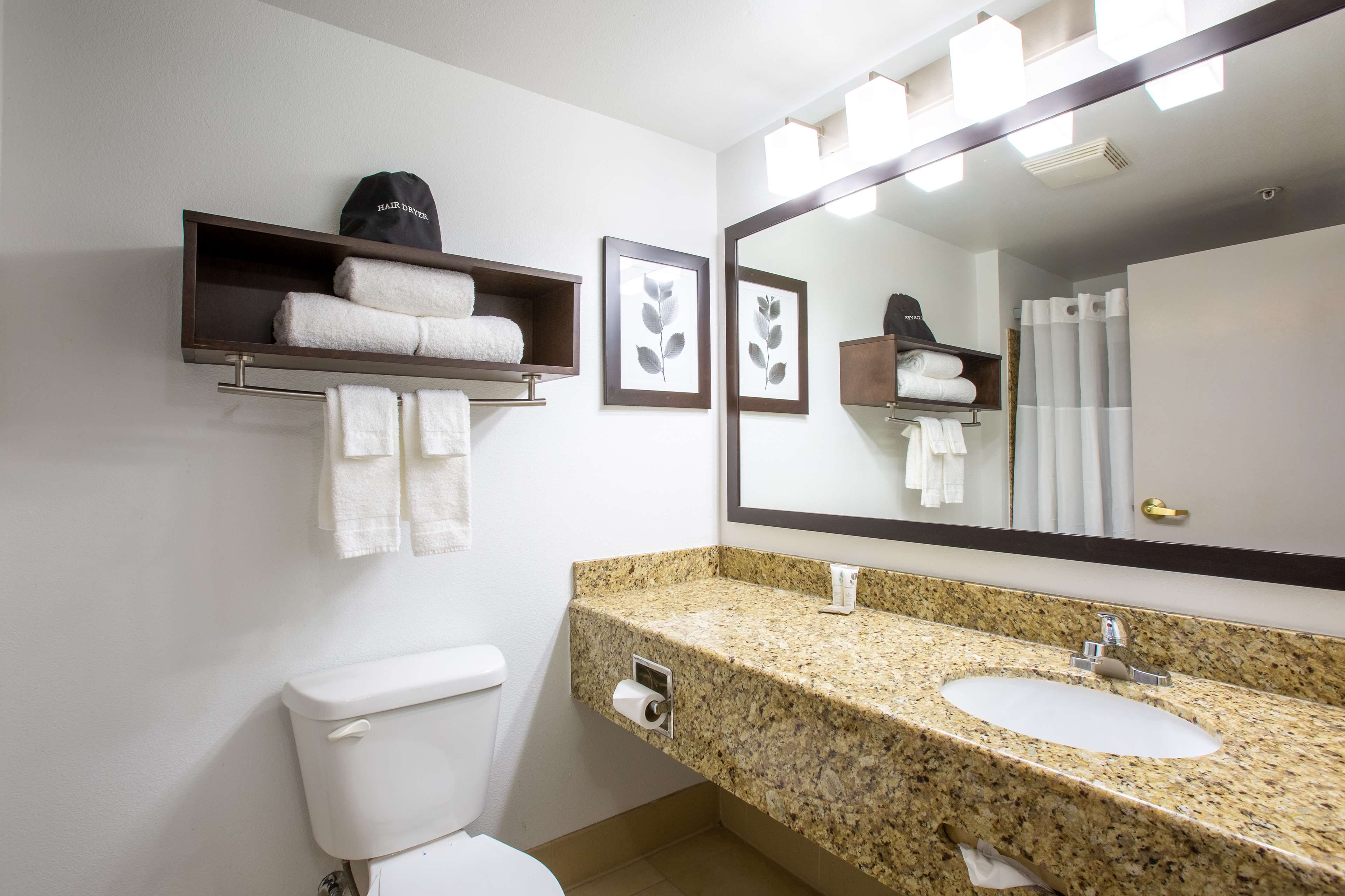 Country Inn & Suites by Radisson, Tucson City Center AZ — 16