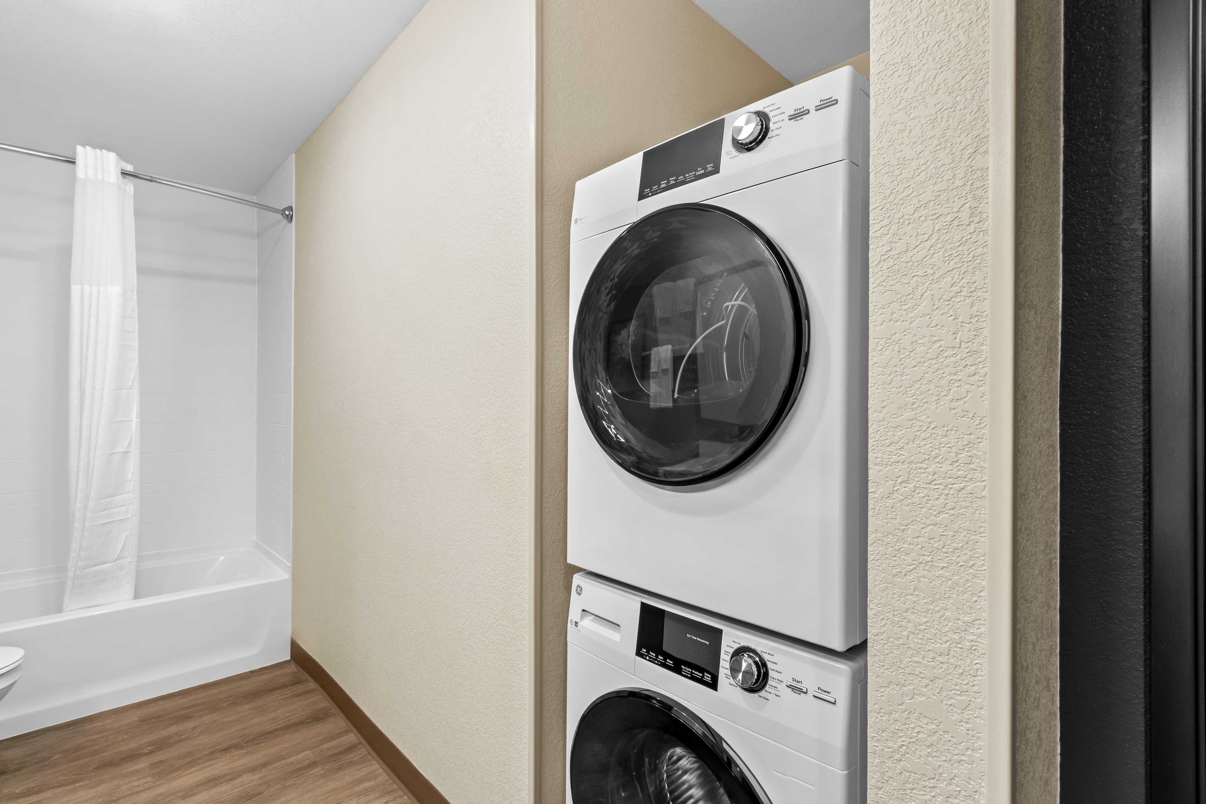 Everhome Suites Yuma East I-8 — 33