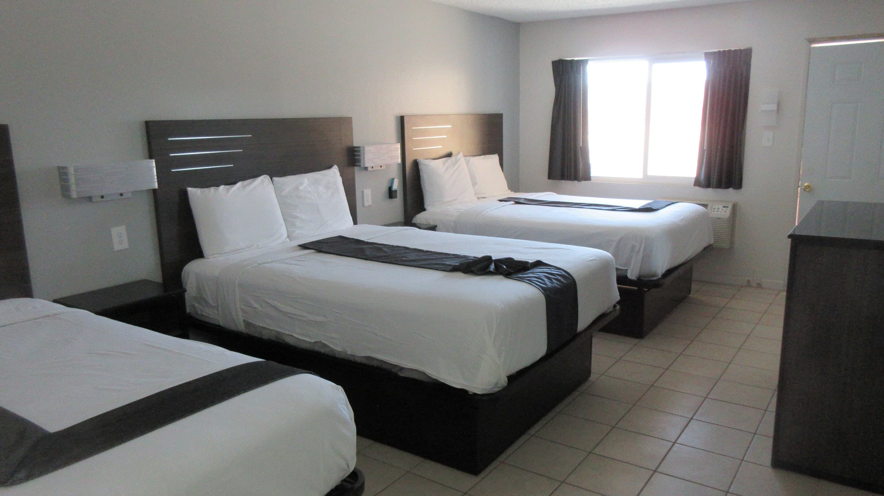 Rodeway Inn Yuma Downtown — 34