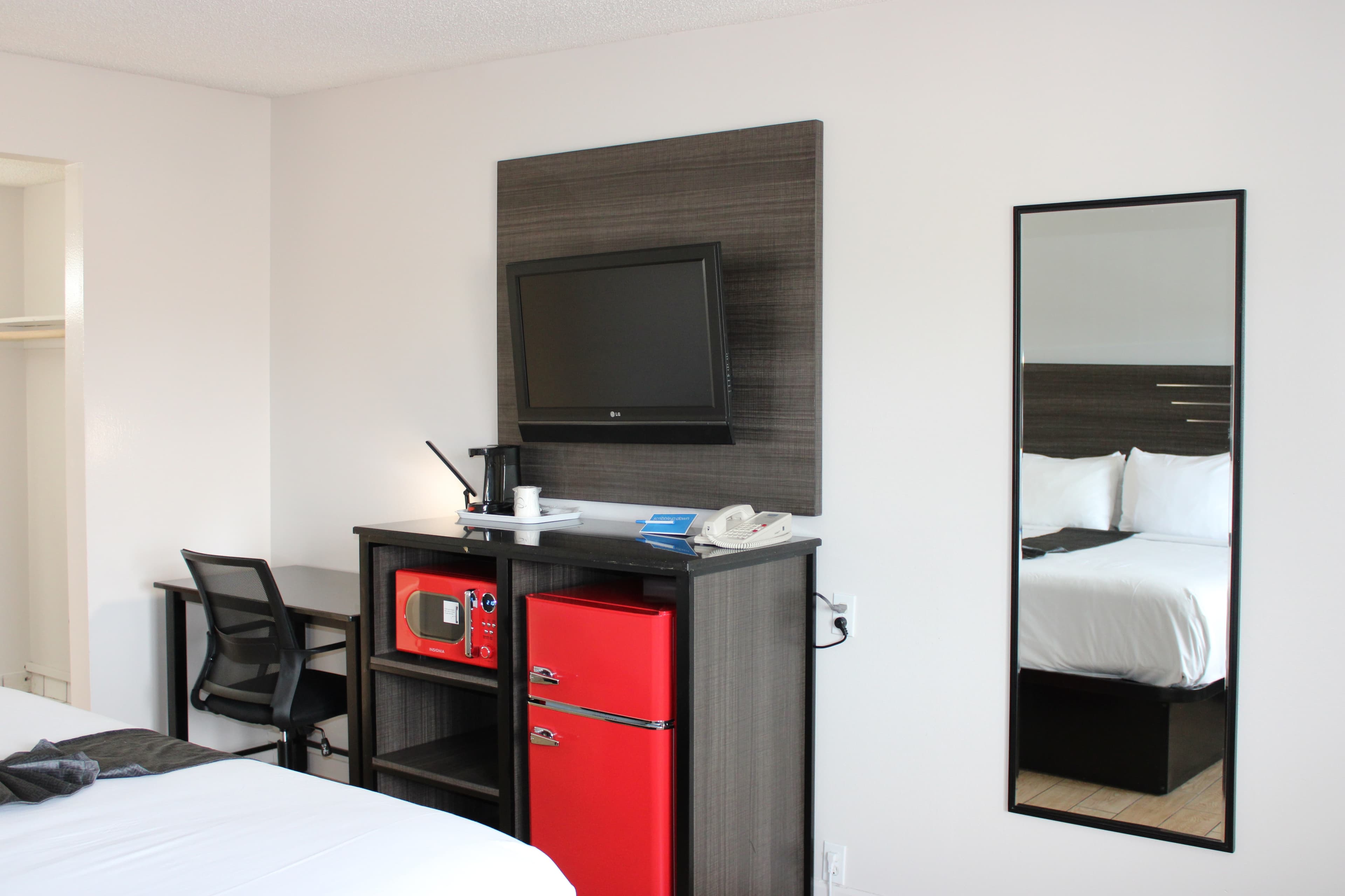 Rodeway Inn Yuma Downtown — 8