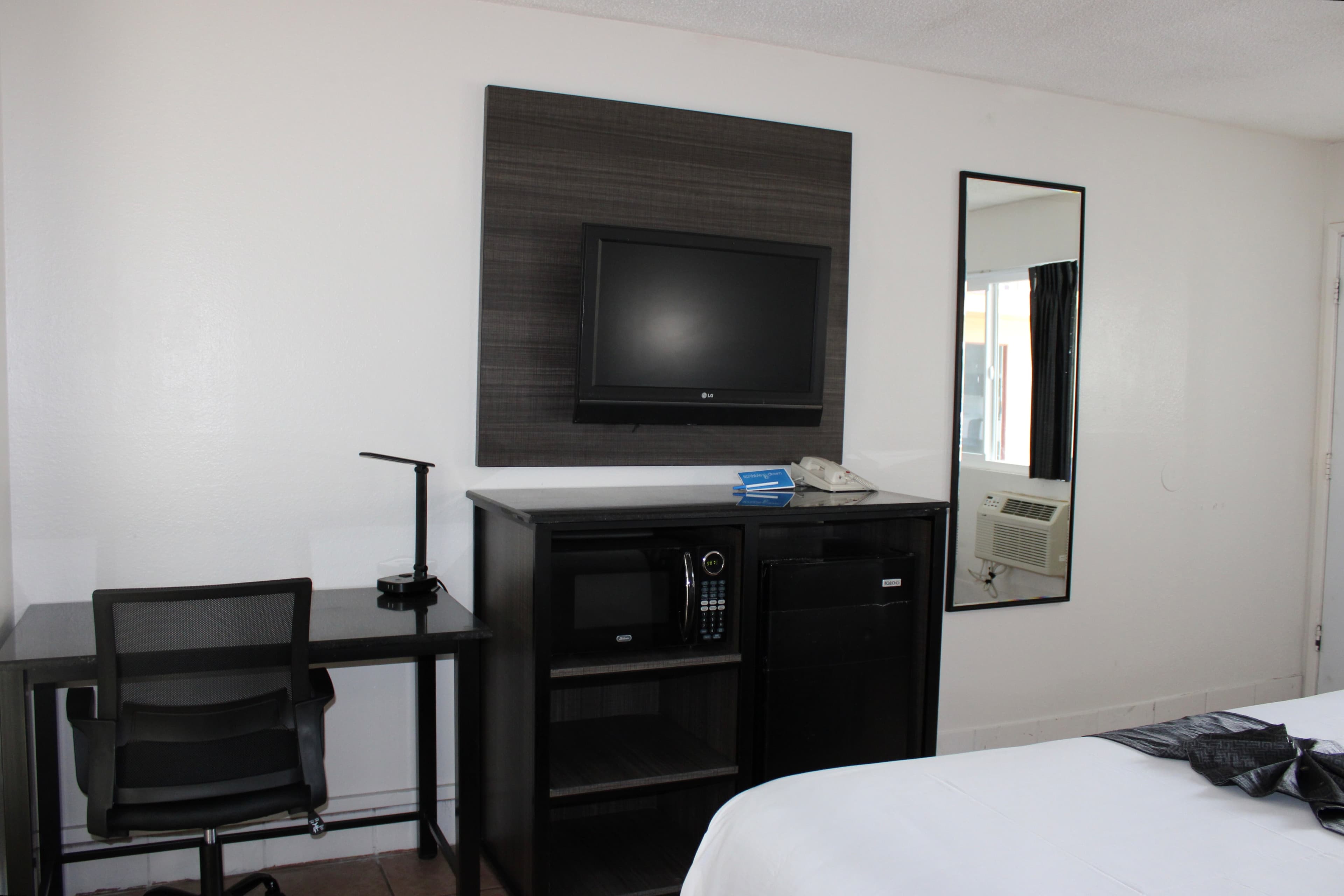 Rodeway Inn Yuma Downtown — 13