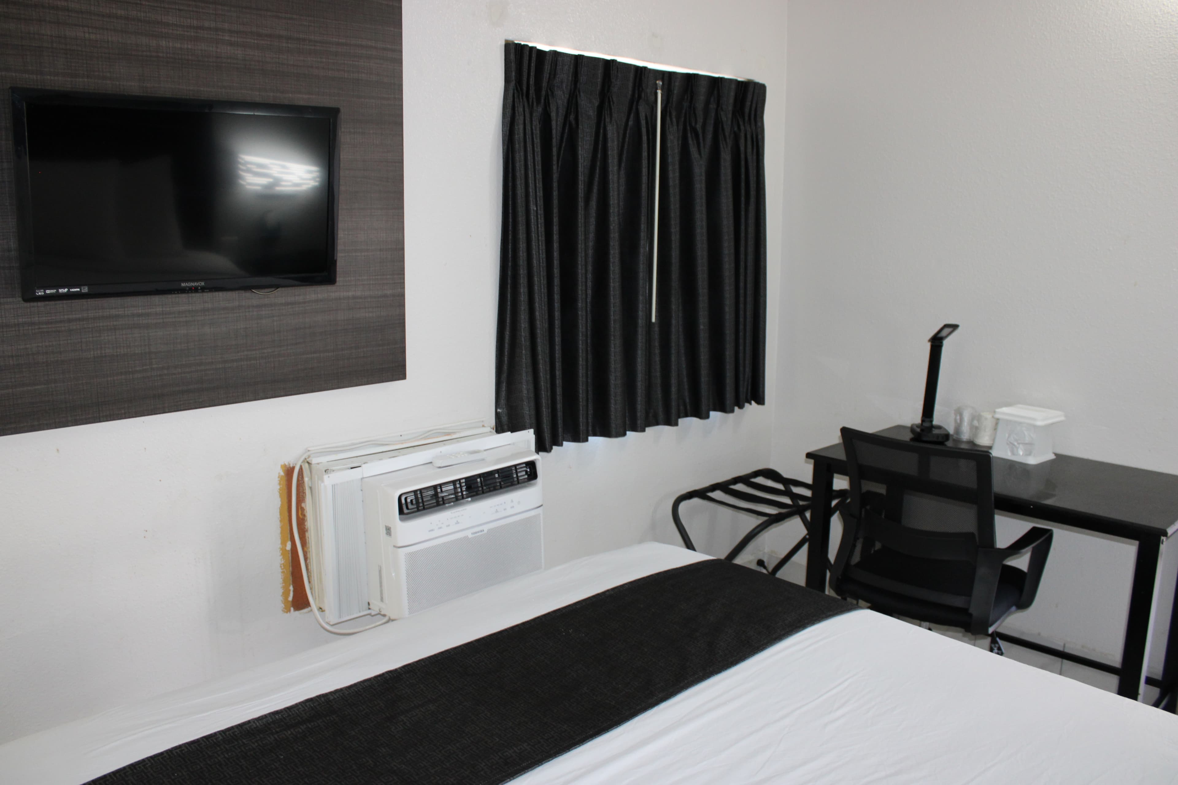 Rodeway Inn Yuma Downtown — 18
