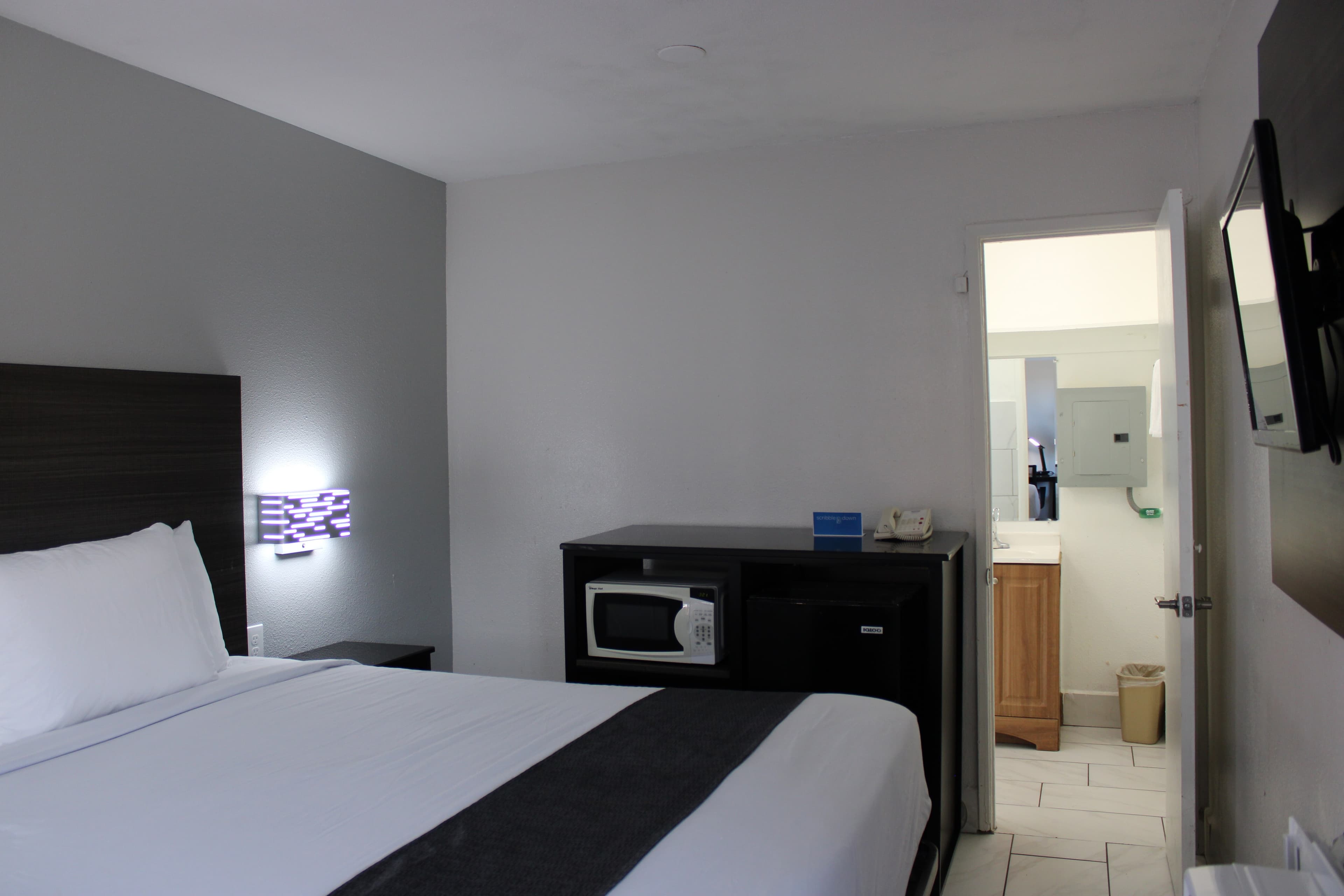 Rodeway Inn Yuma Downtown — 21