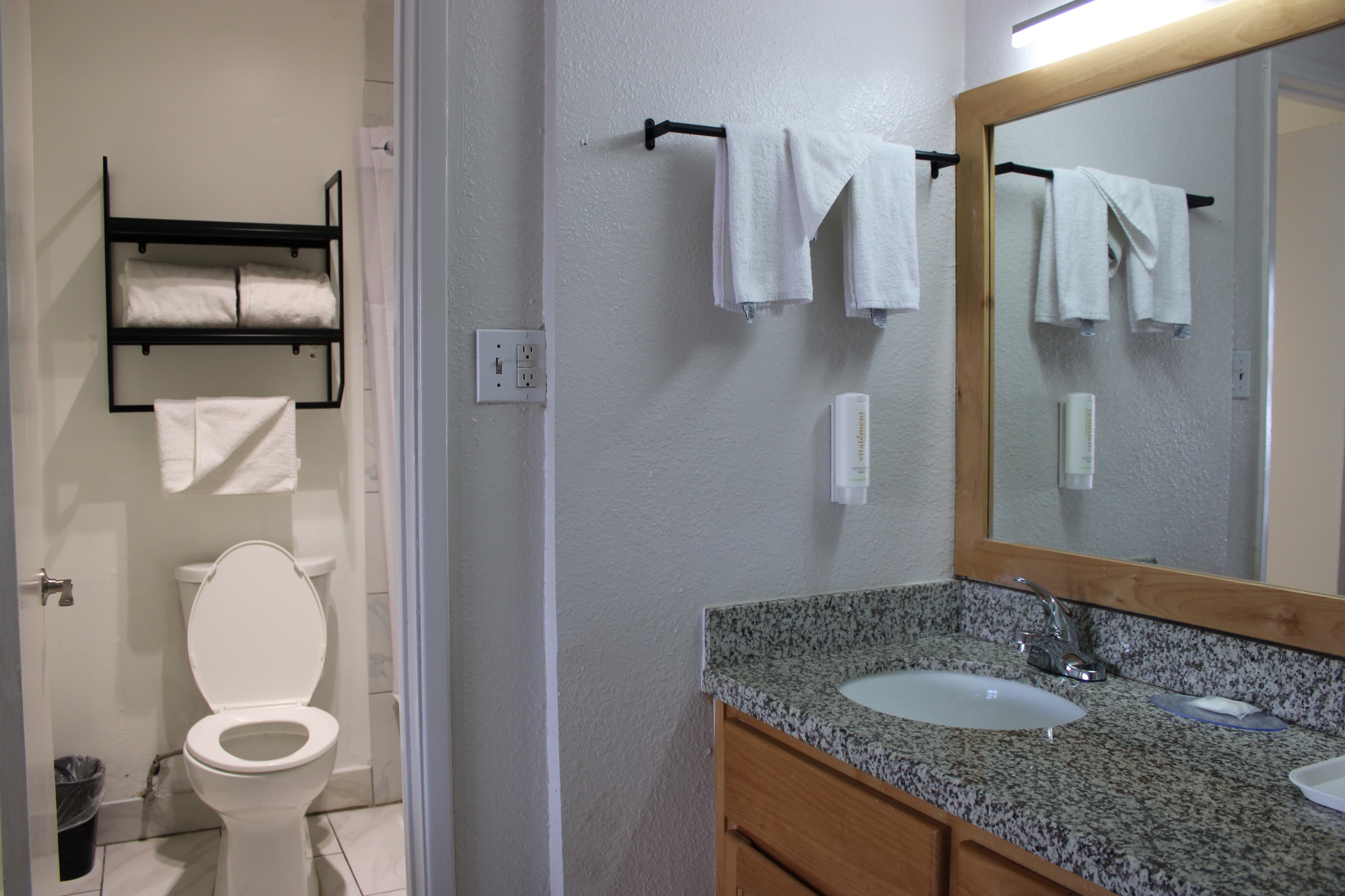 Rodeway Inn Yuma Downtown — 28