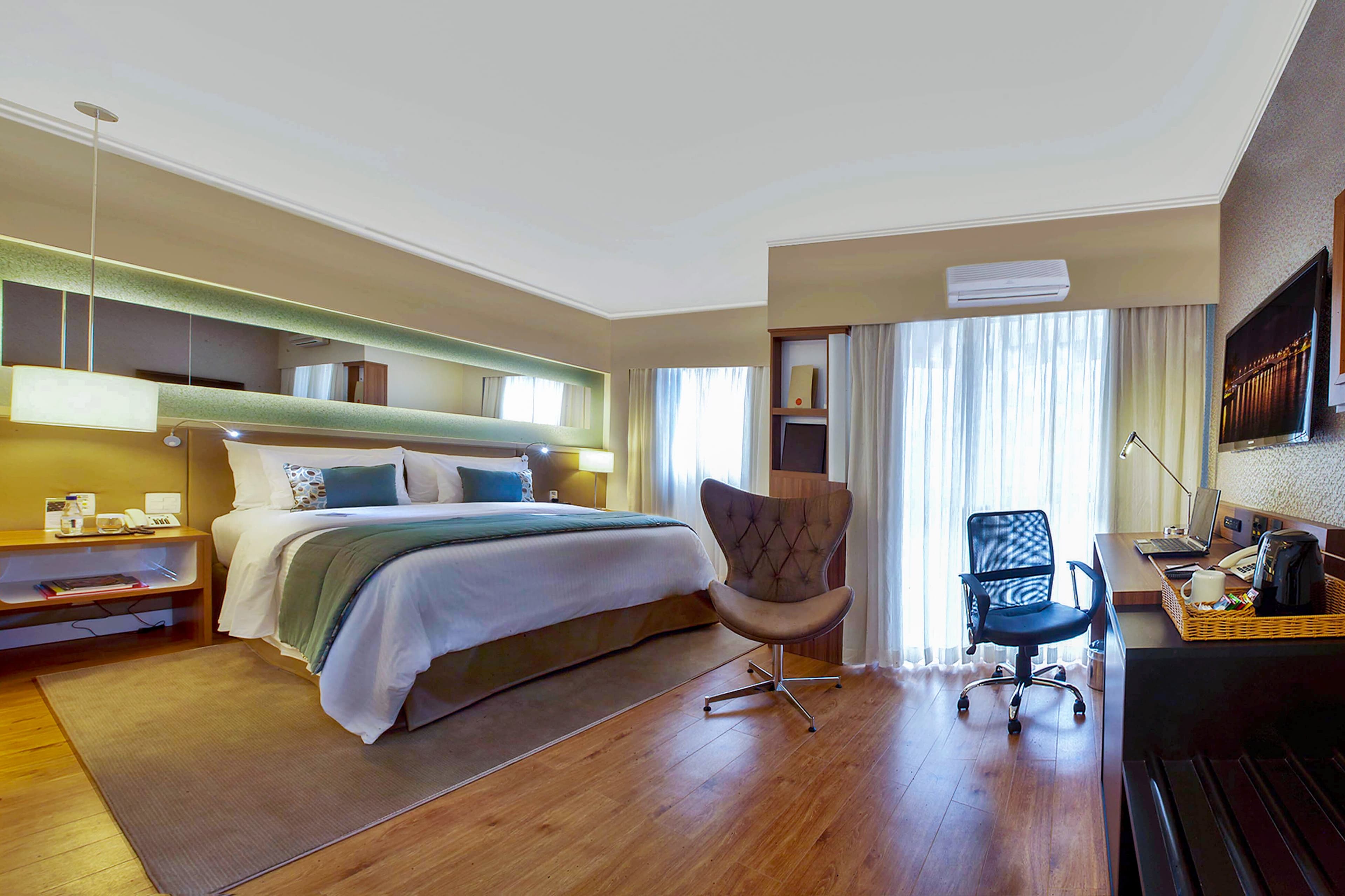 Clarion Hotel Faria Lima - Image 1
