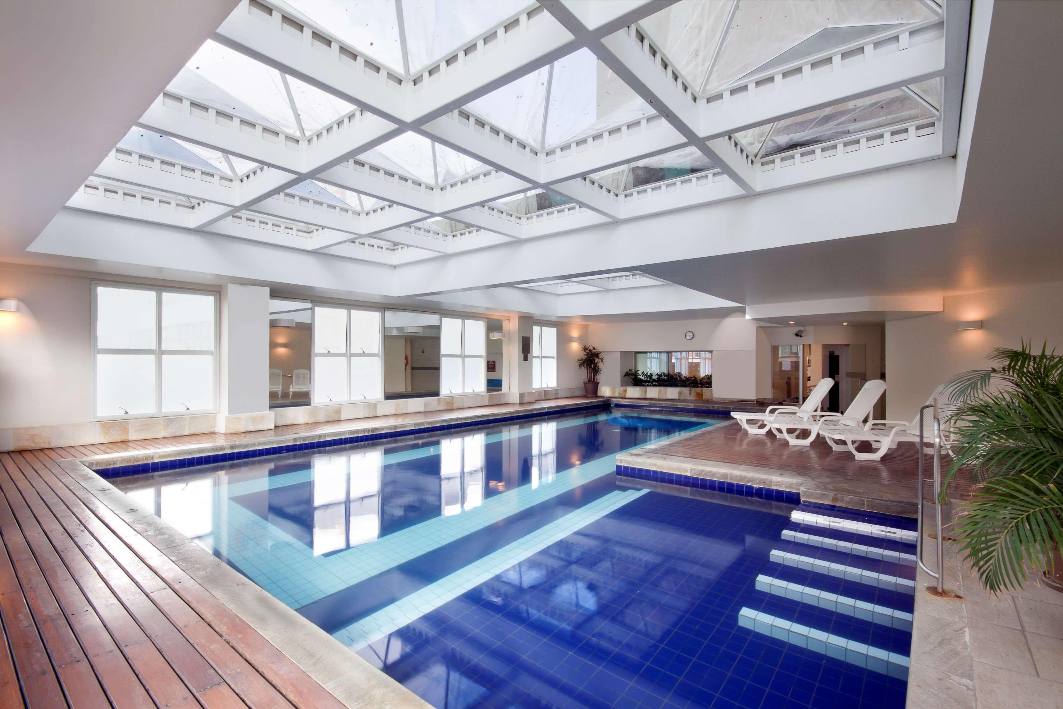 Radisson Hotel Alphaville - Image 1