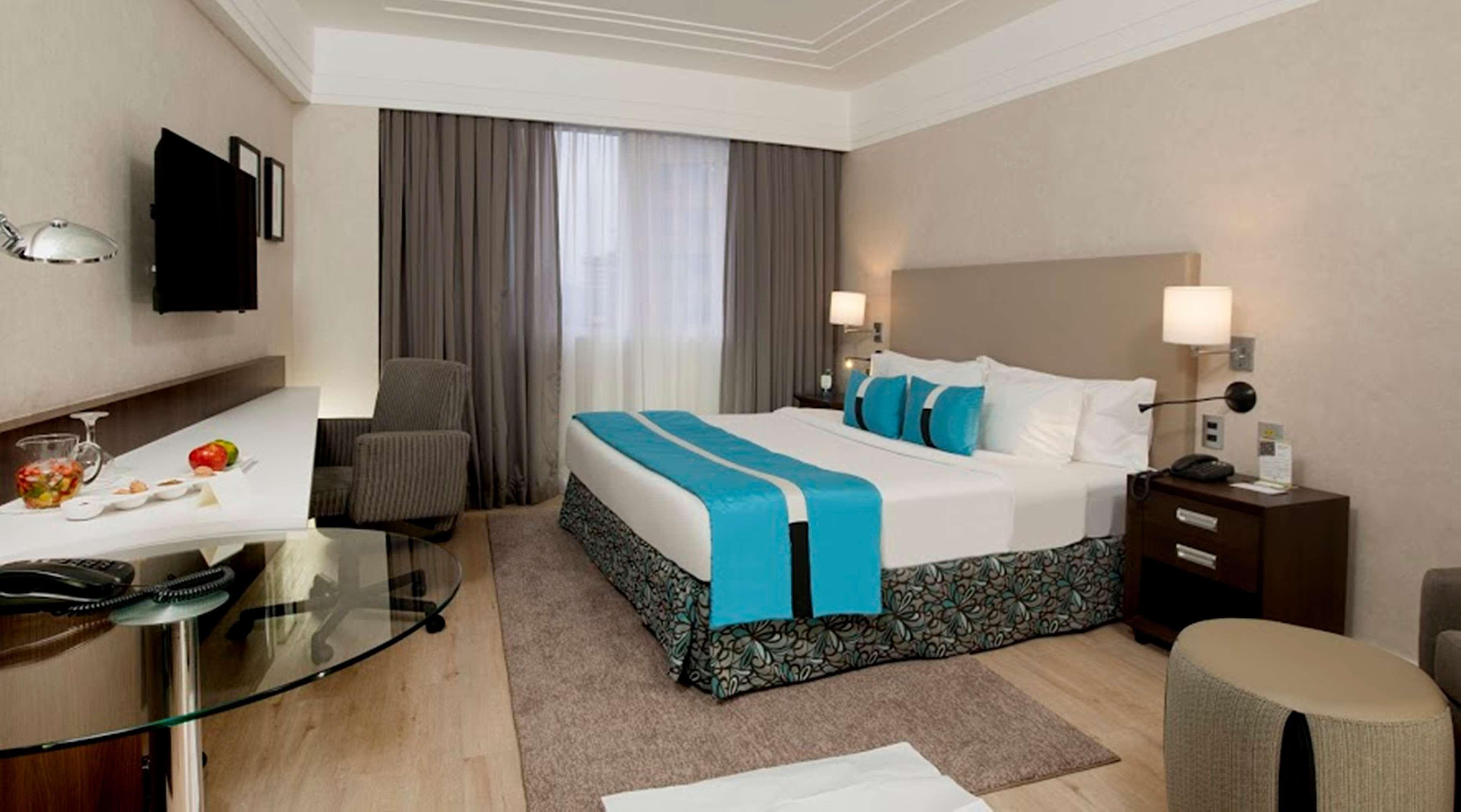 Radisson Hotel Alphaville - Image 2