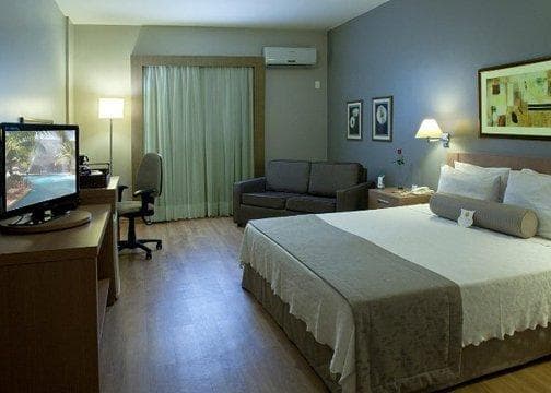 Comfort Suites Flamboyant - Image 2