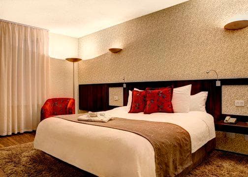 Quality Hotel Curitiba - Image 2