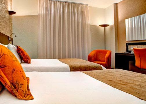 Quality Hotel Curitiba - Image 5