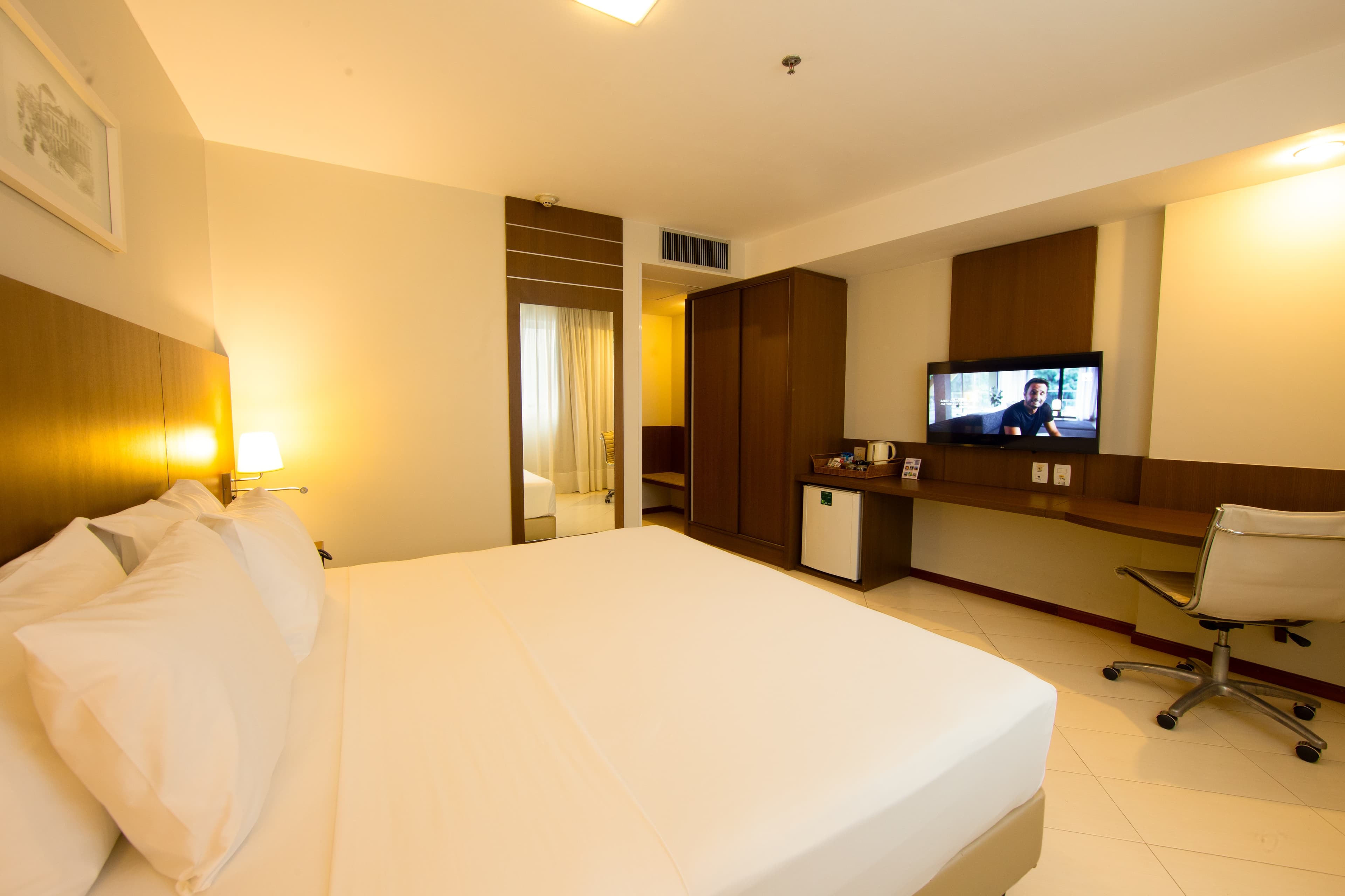 Quality Hotel Vitoria - Image 2