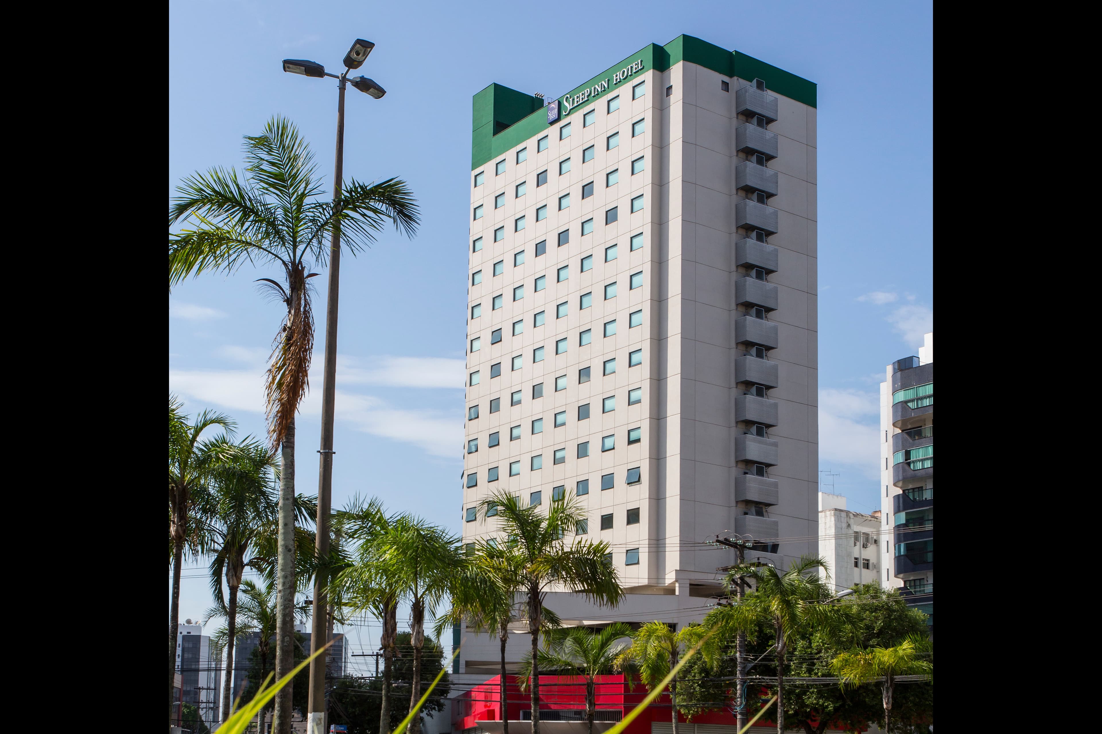 Sleep Inn Vitoria - Image 1