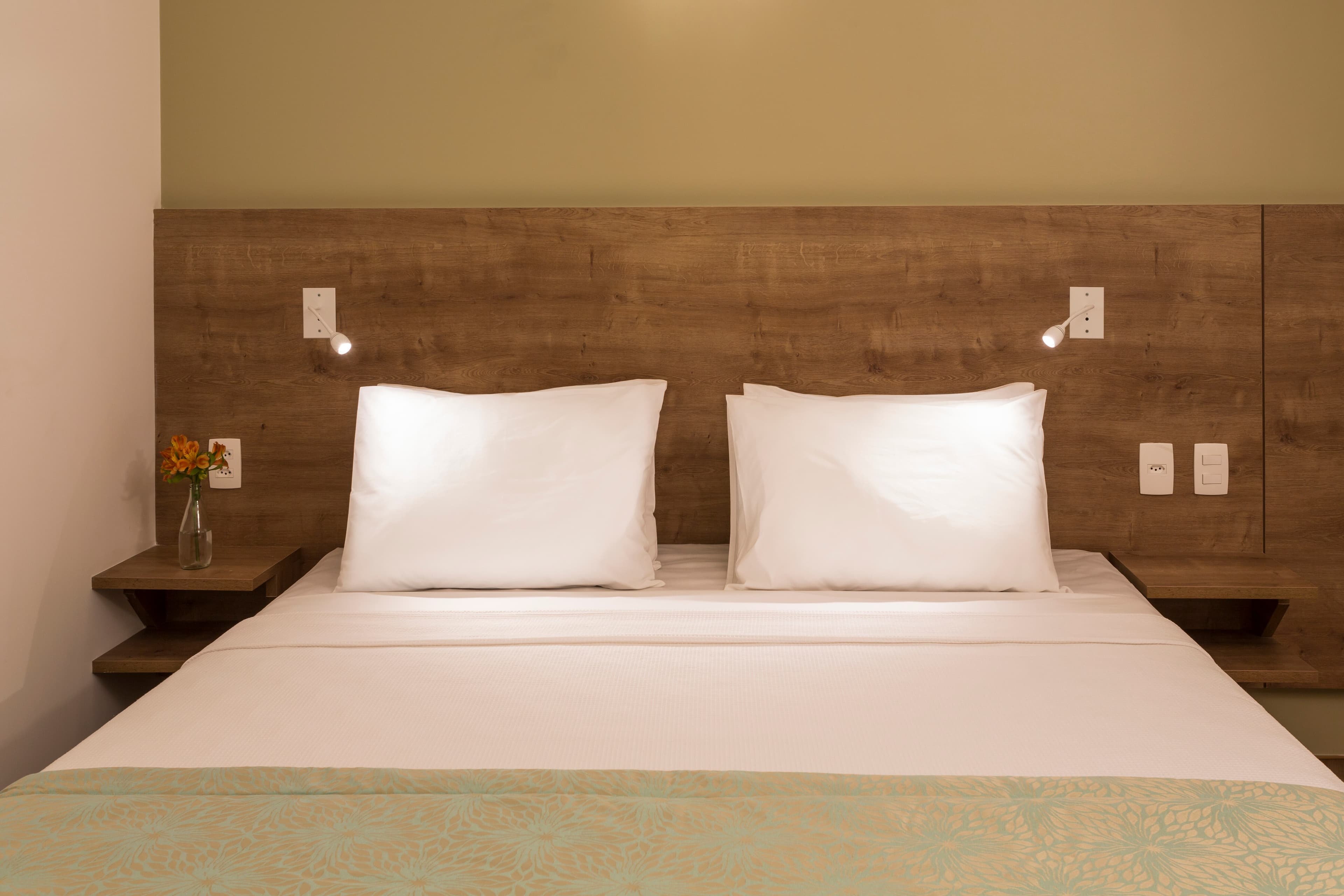 Sleep Inn Vitoria - Image 2