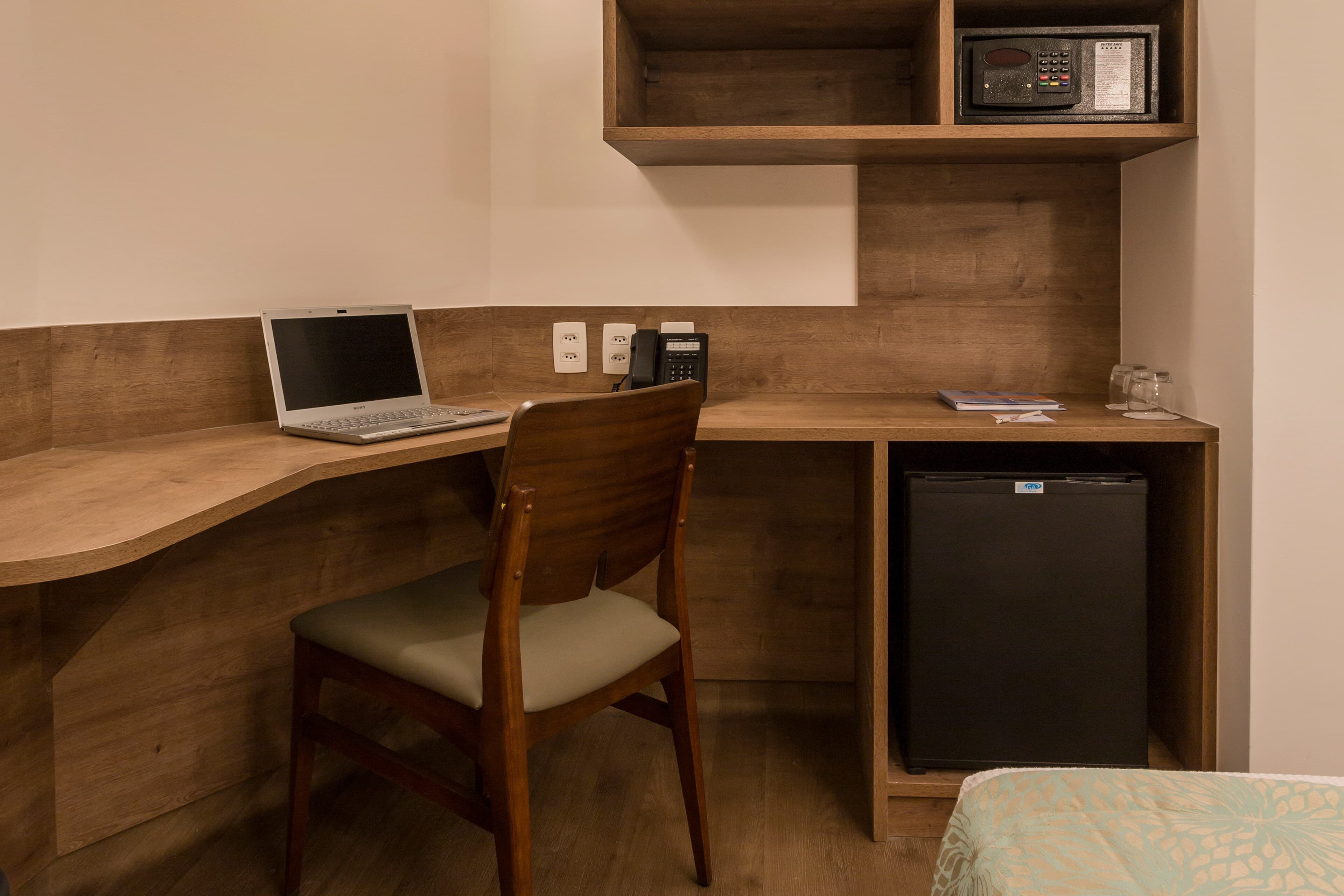 Sleep Inn Vitoria - Image 4