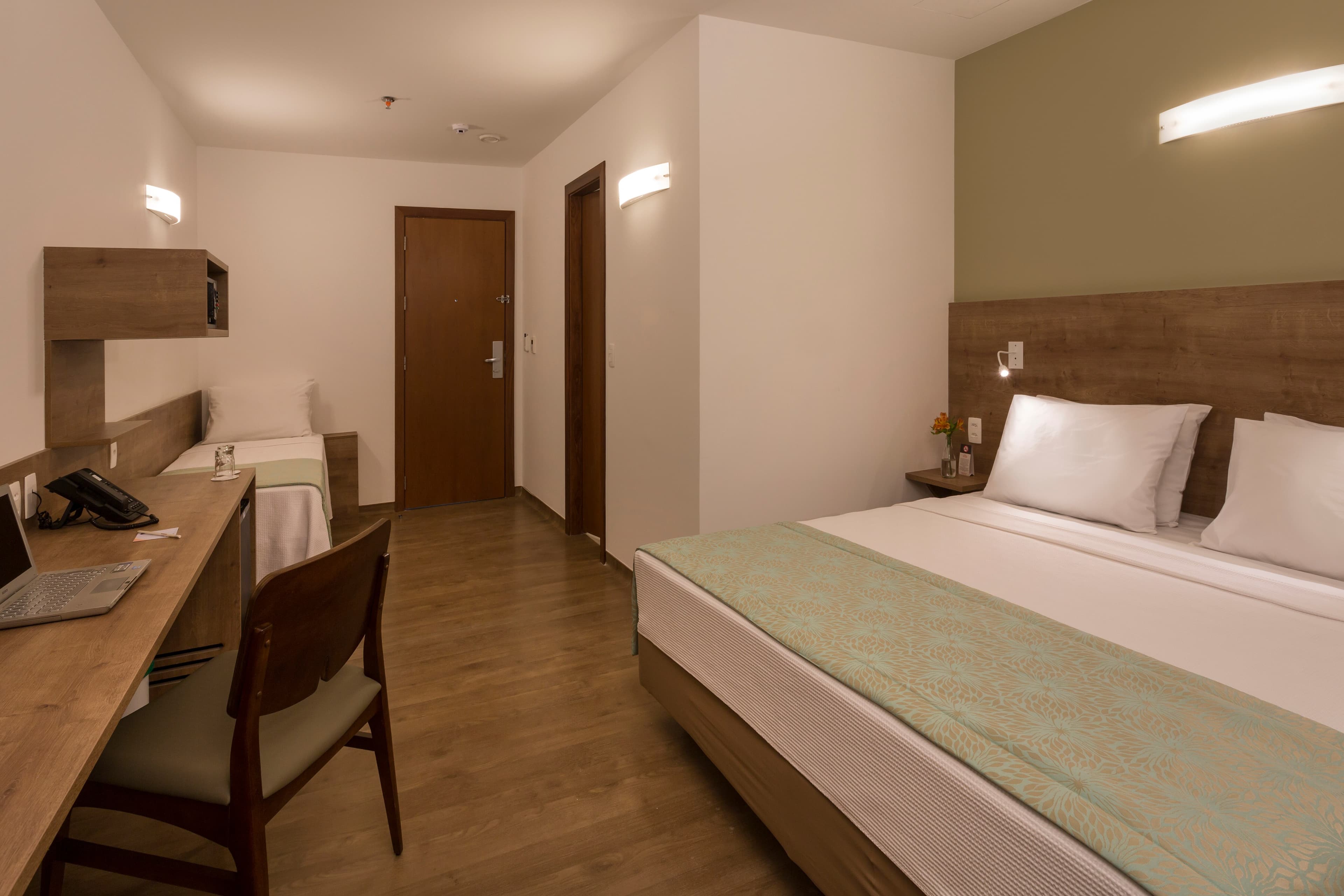 Sleep Inn Vitoria — 9