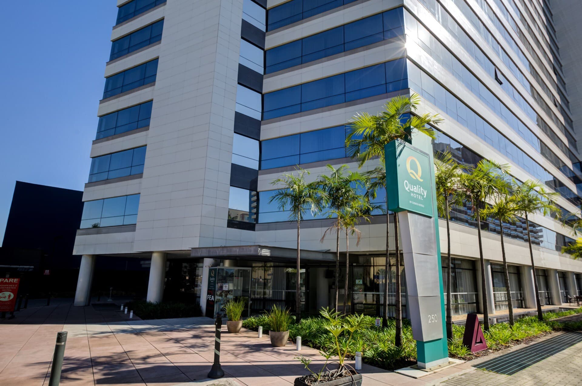 Quality Hotel Sao Caetano - Image 1