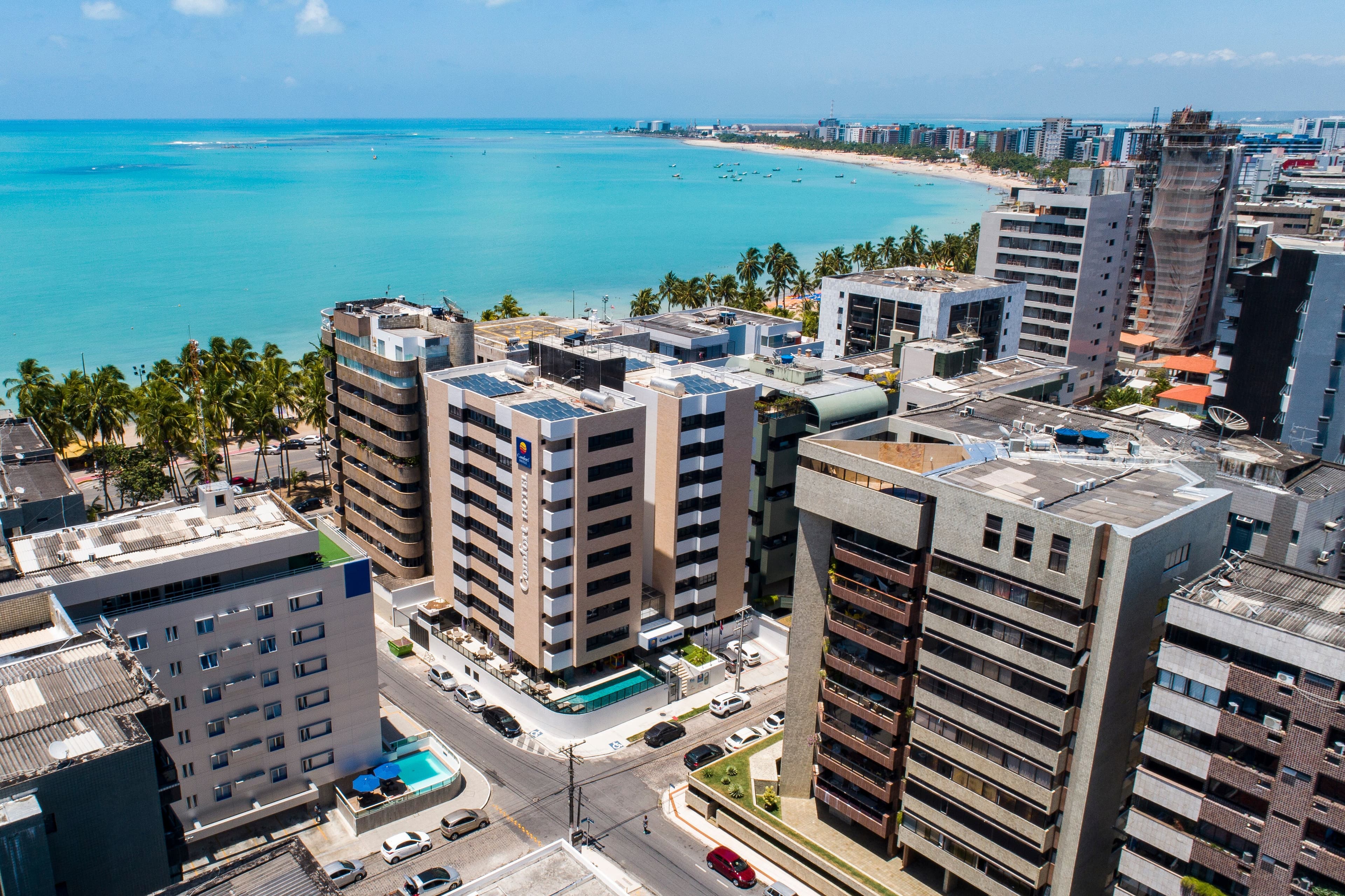 Comfort Hotel Maceio - Image 1