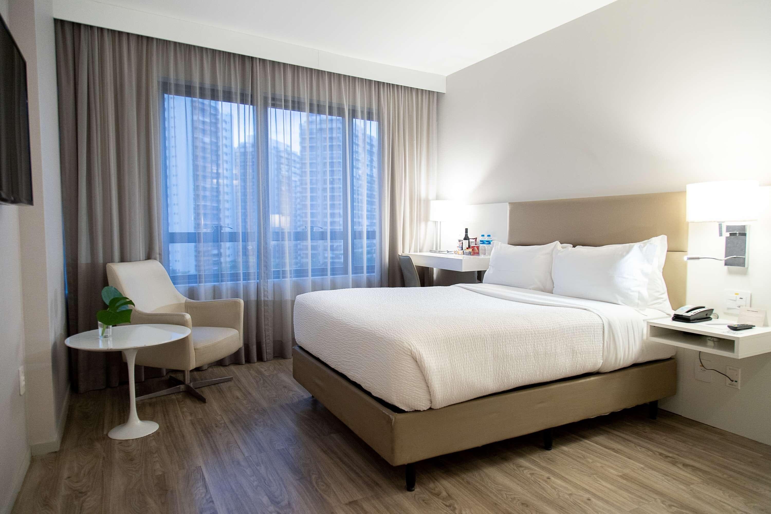 Radisson Hotel Barra Rio de Janeiro - Image 2