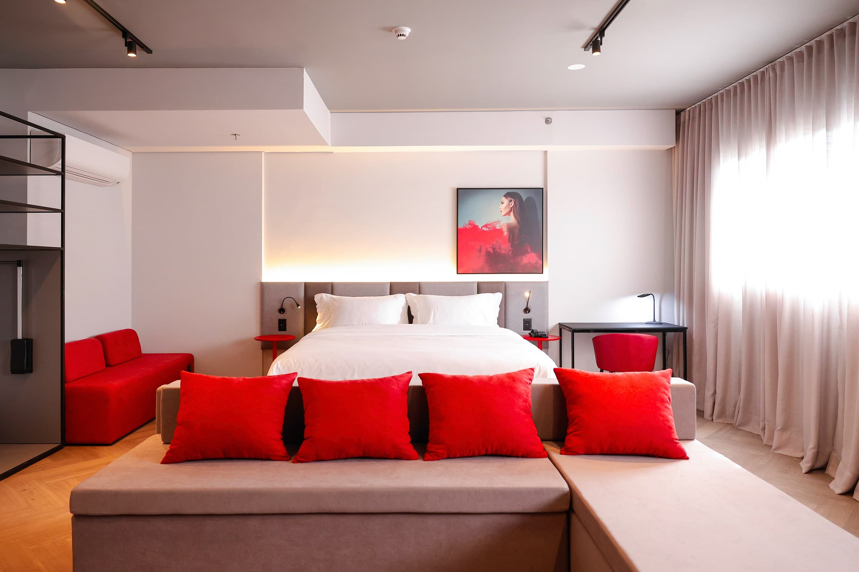 Radisson RED Ibirapuera - Image 2
