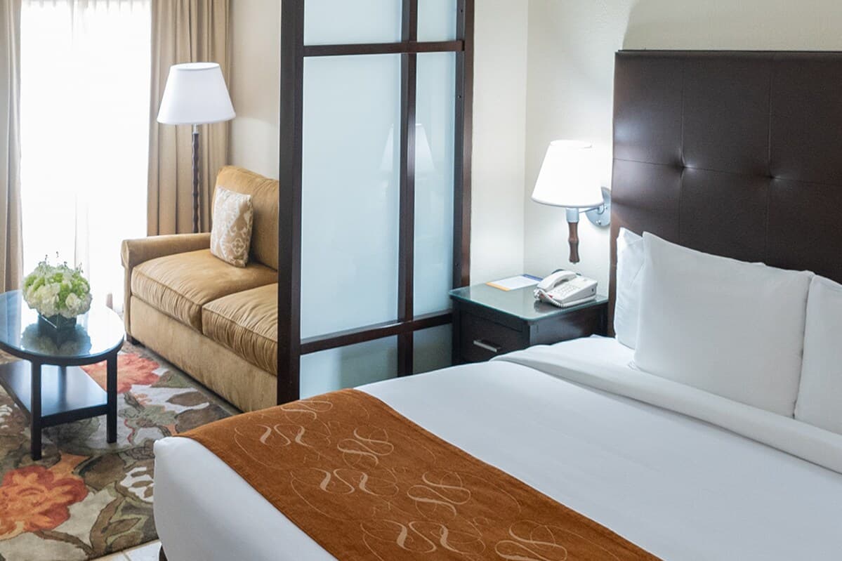 Comfort Suites Paradise Island - Image 5