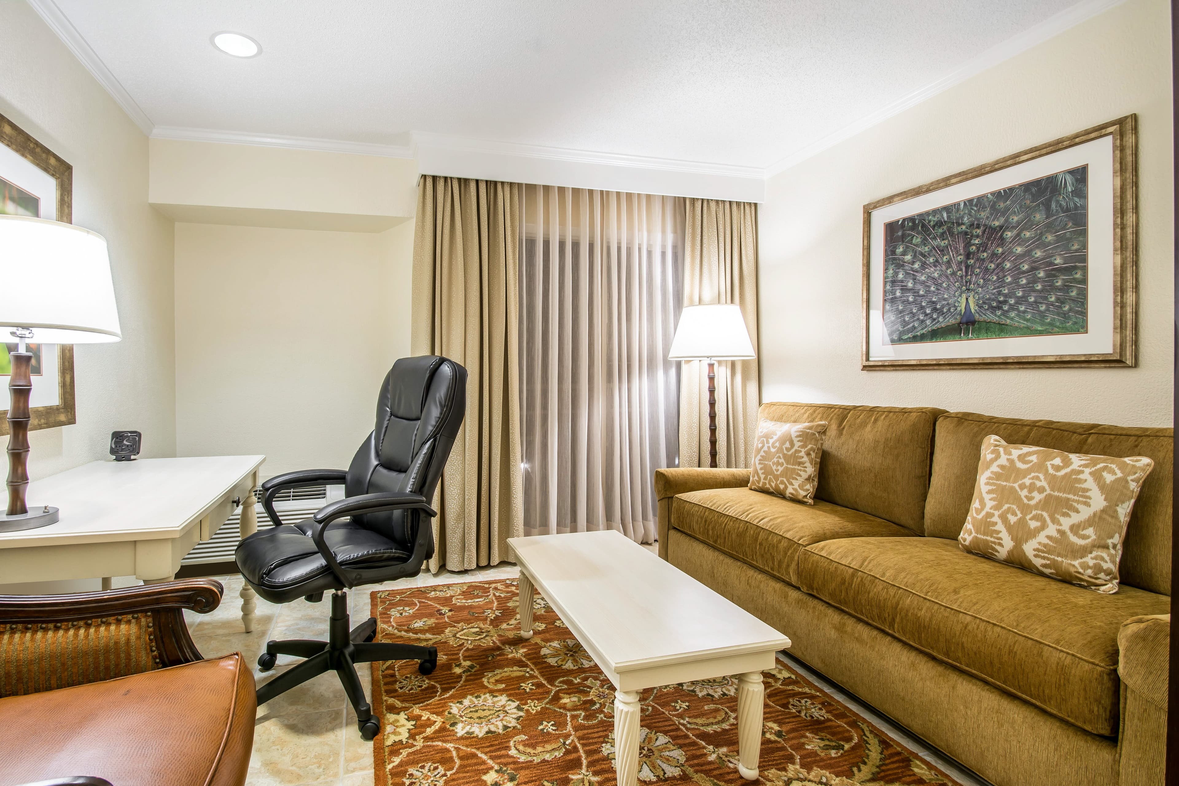 Comfort Suites Paradise Island — 6
