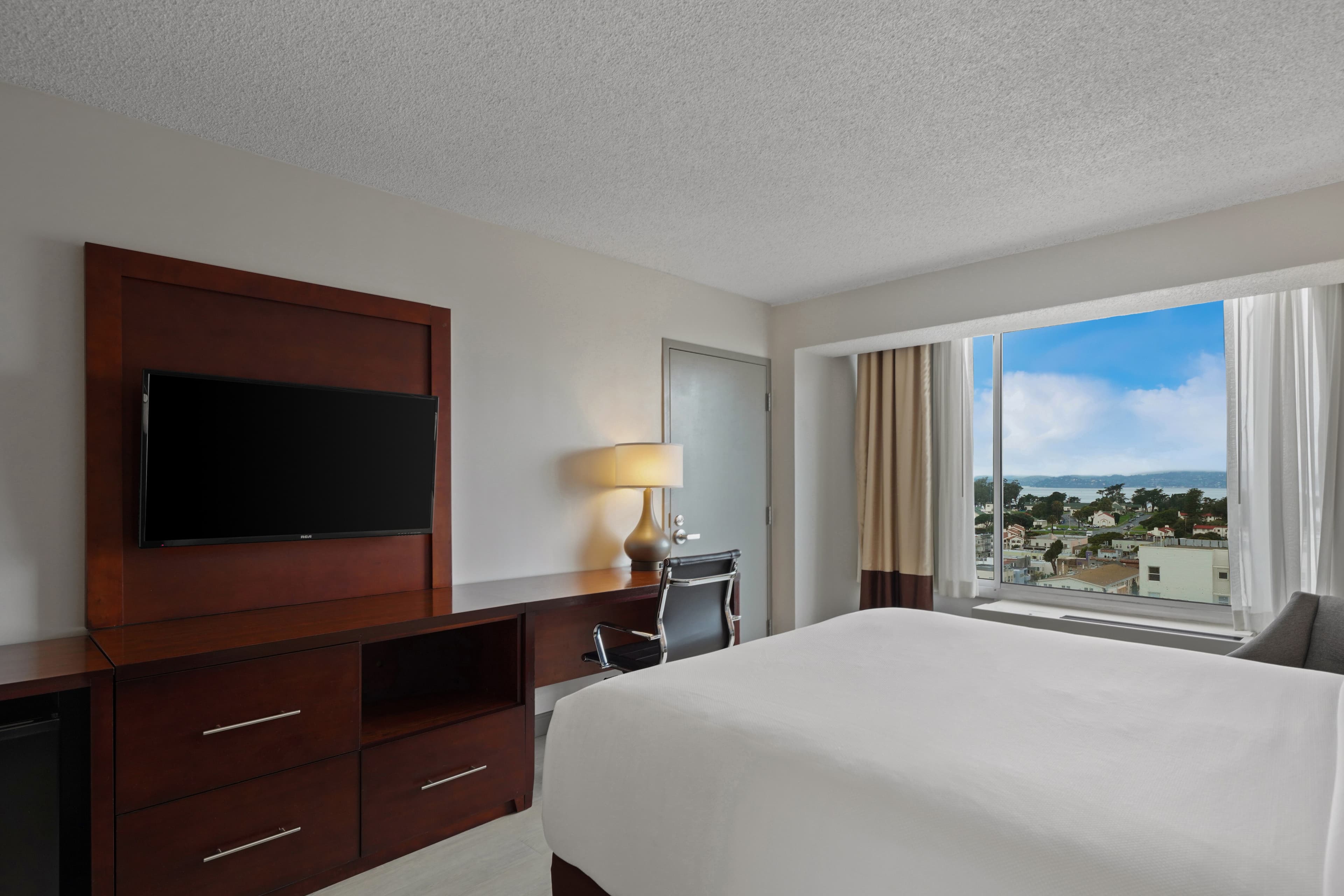 Comfort Inn By the Bay — 10