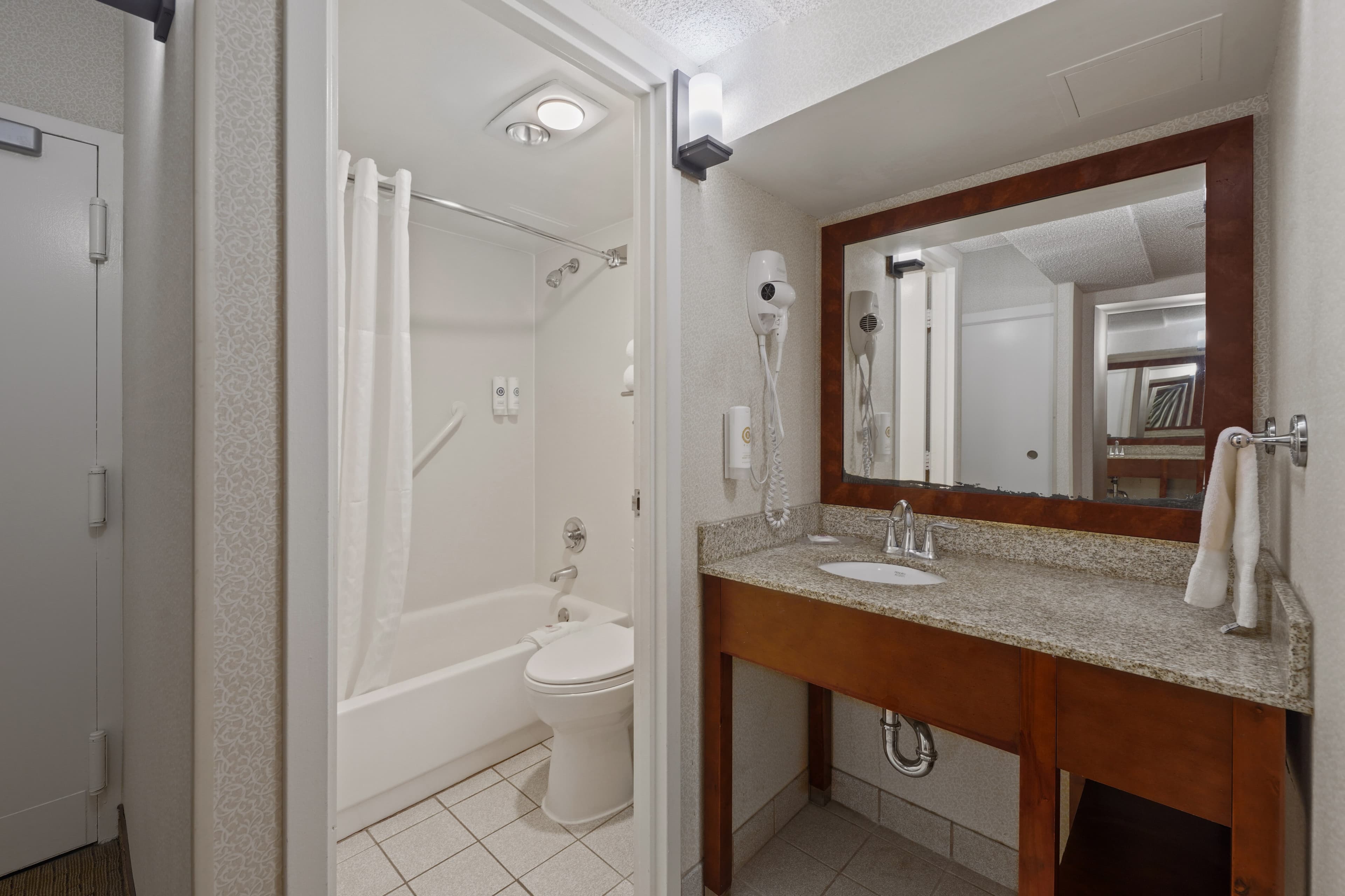 Comfort Inn By the Bay — 30
