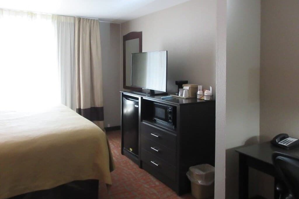 Quality Inn & Suites Fresno Northwest — 14