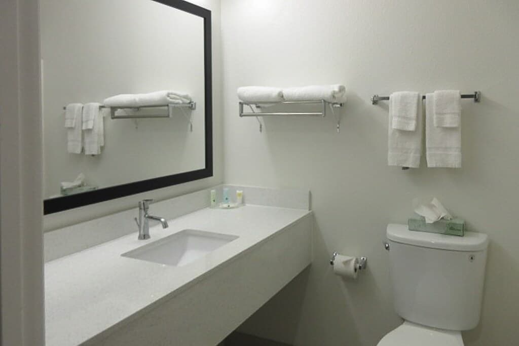 Quality Inn & Suites Fresno Northwest - Image 4