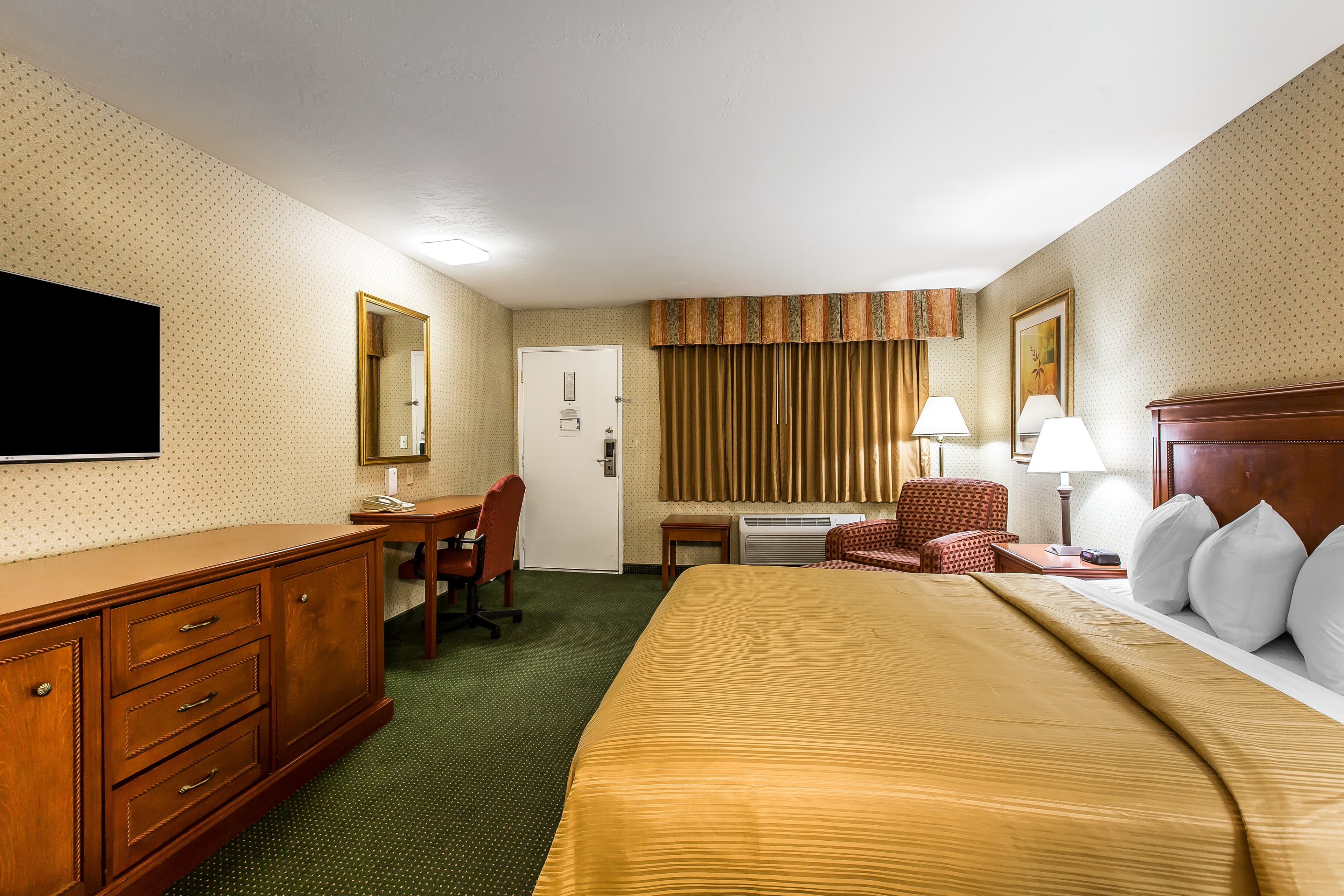 Quality Inn Near China Lake Naval Station - Image 5