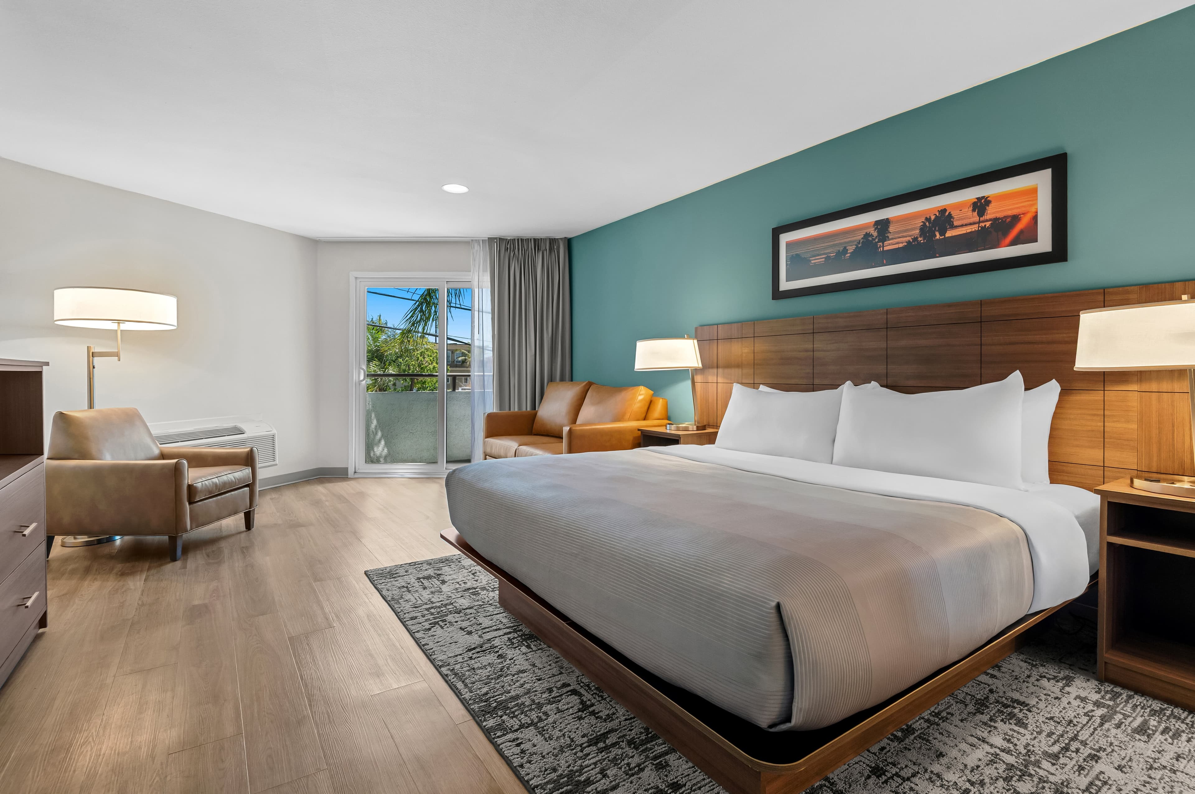 Quality Inn & Suites Hermosa Beach — 10