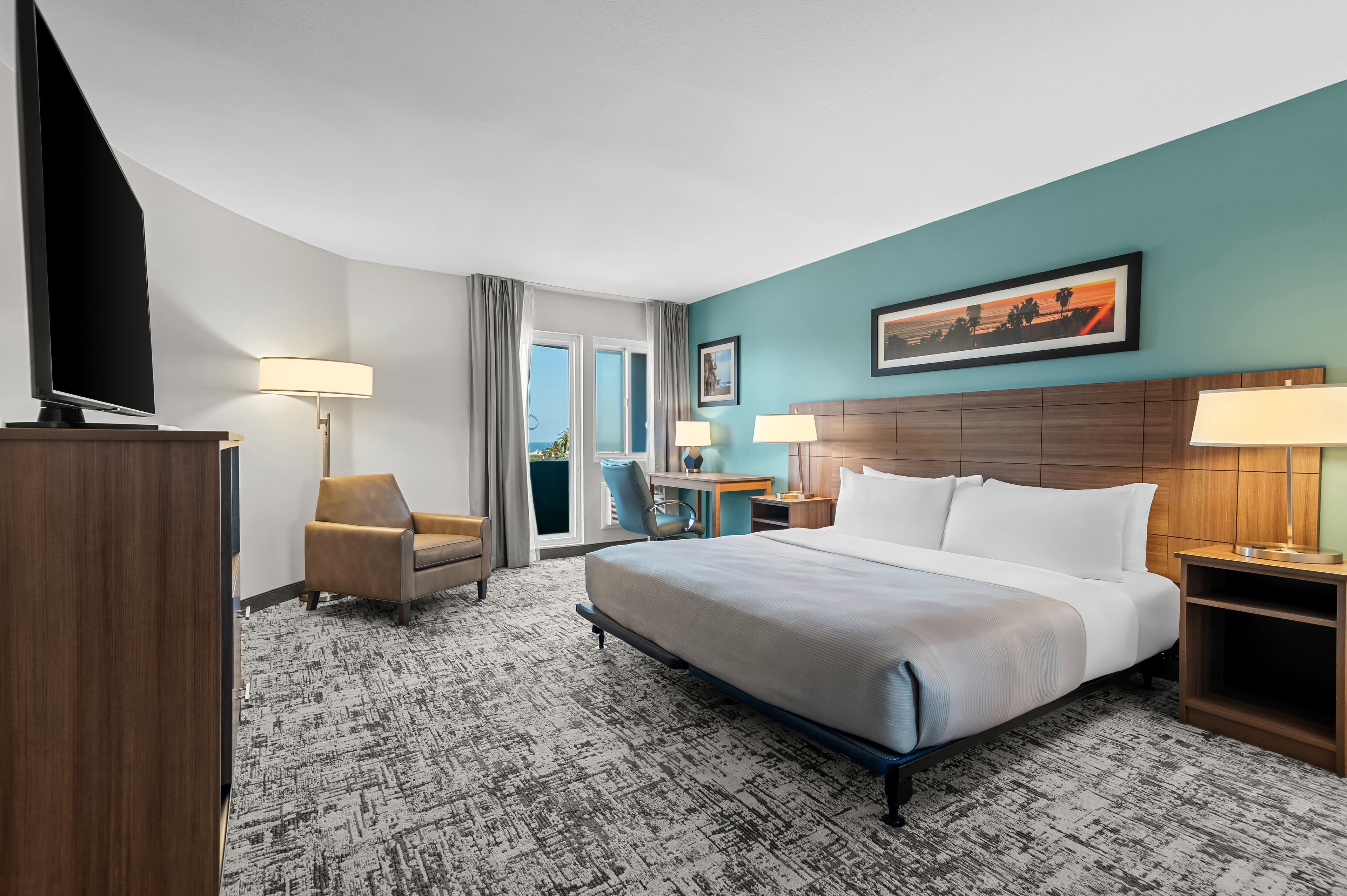 Quality Inn & Suites Hermosa Beach — 23