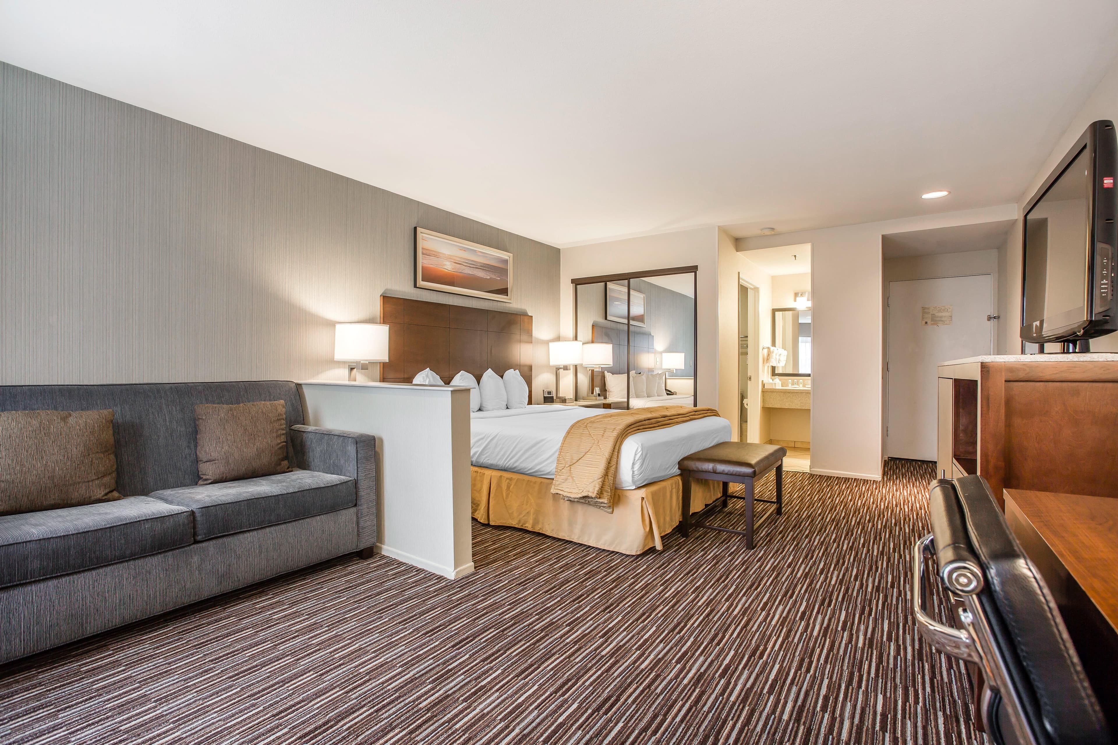 Quality Inn & Suites Hermosa Beach - Image 3
